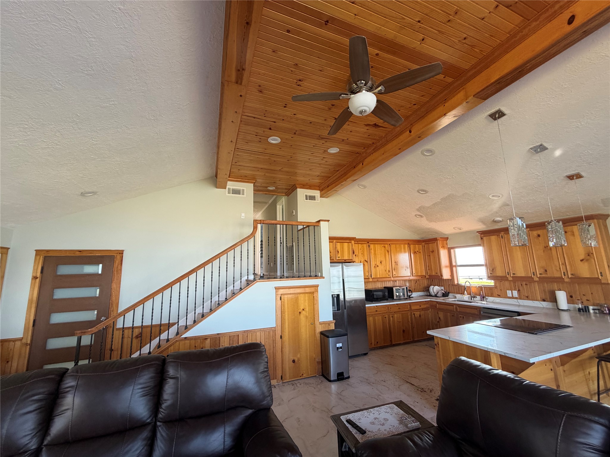 245 Bridgewater Property Photo 11