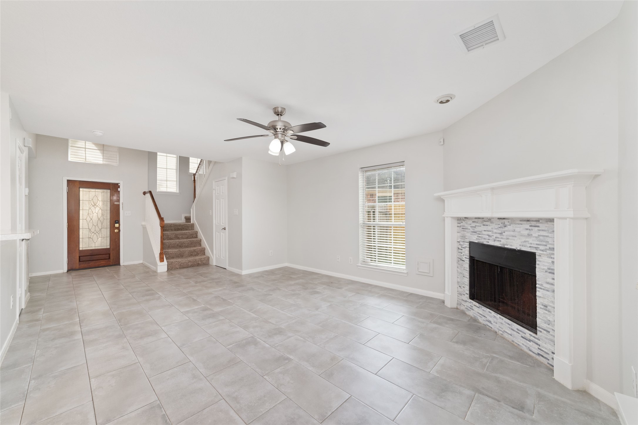 22314 Laguna Trace Court Property Photo 9