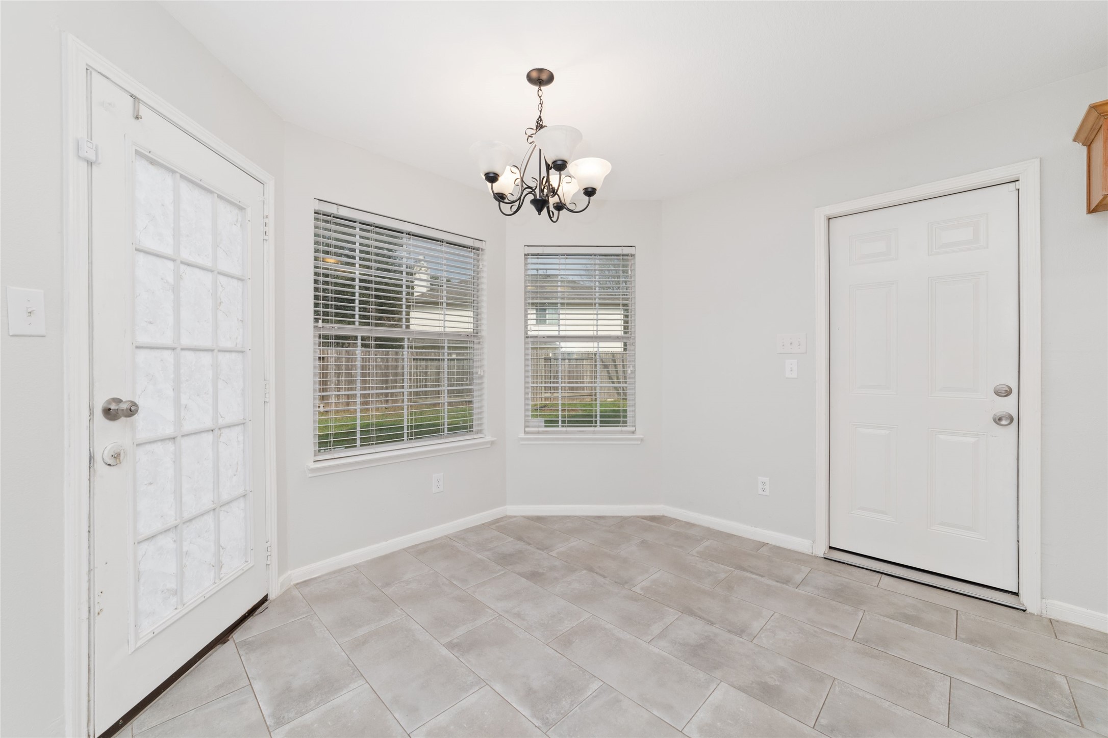 22314 Laguna Trace Court Property Photo 11