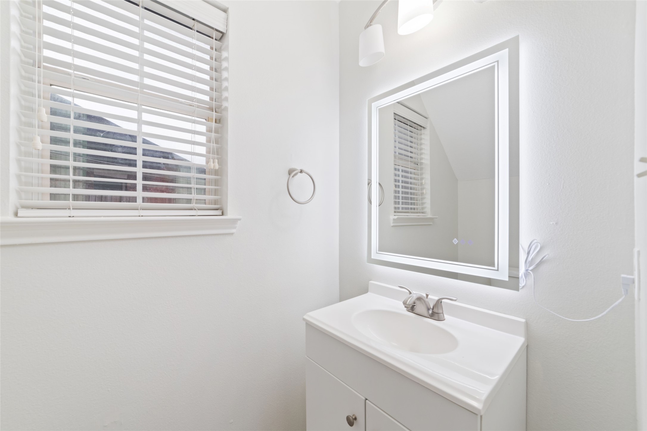 22314 Laguna Trace Court Property Photo 16