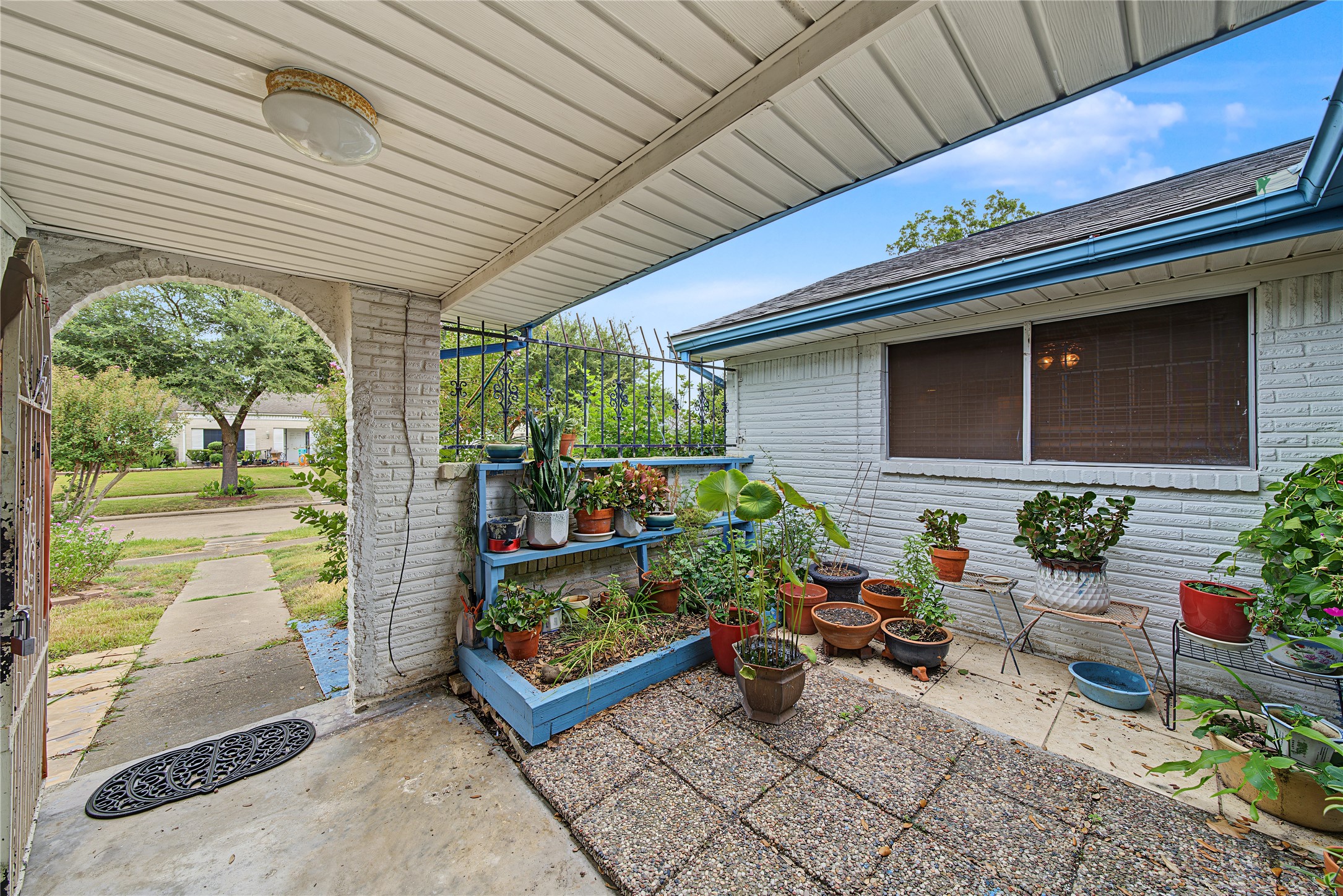 8939 Concho Street Property Photo 3