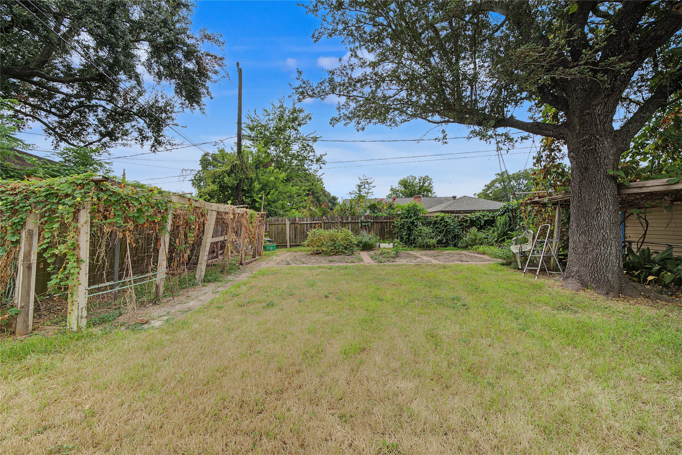 8939 Concho Street Property Photo 16