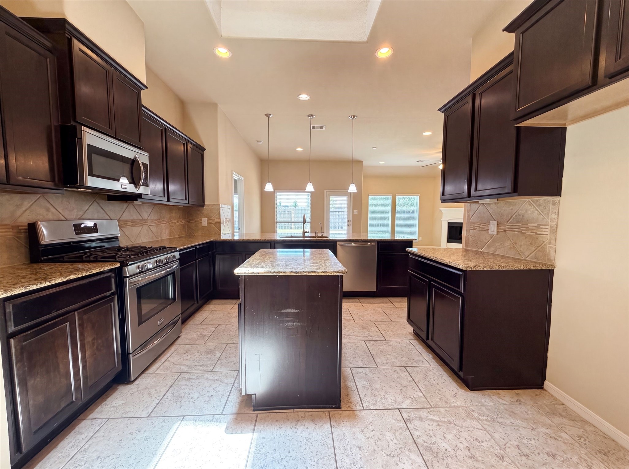4511 Fenway Park Way Property Photo 2