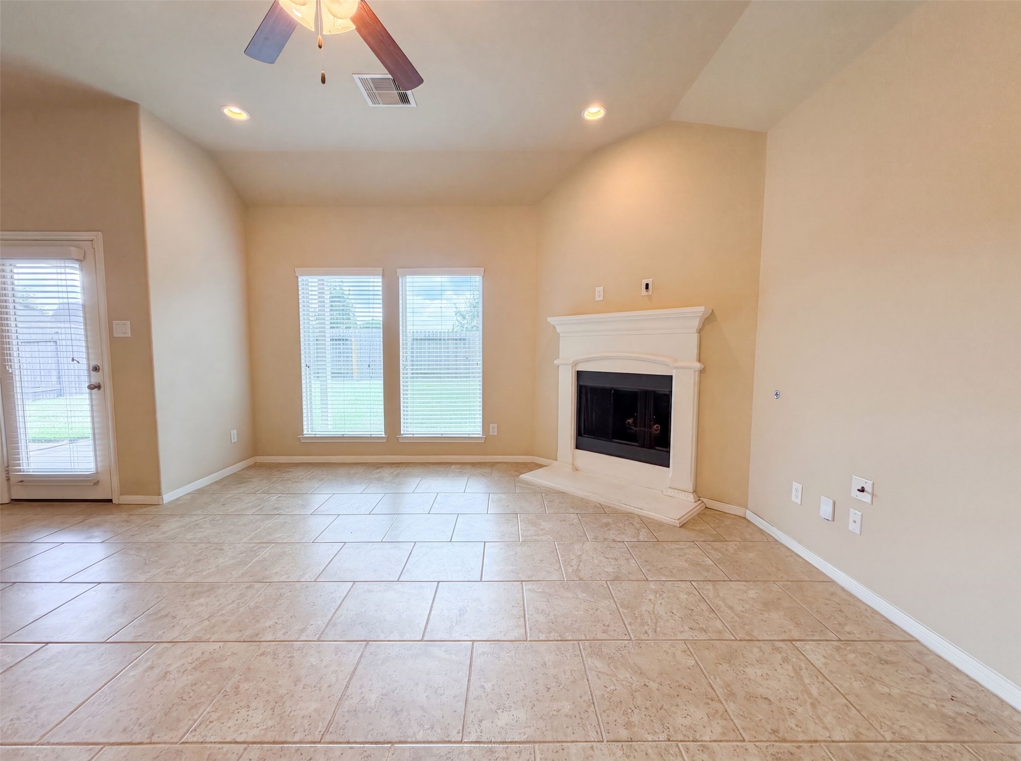 4511 Fenway Park Way Property Photo 14