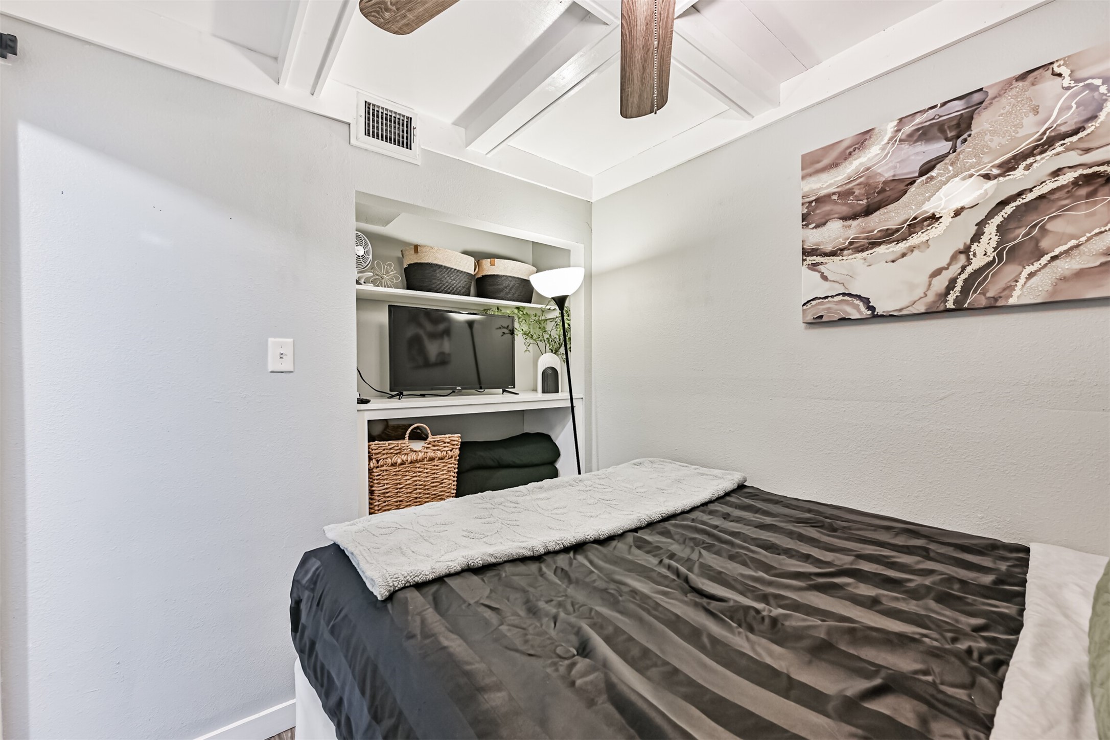 6102 Seawall Boulevard 144 Property Photo 6