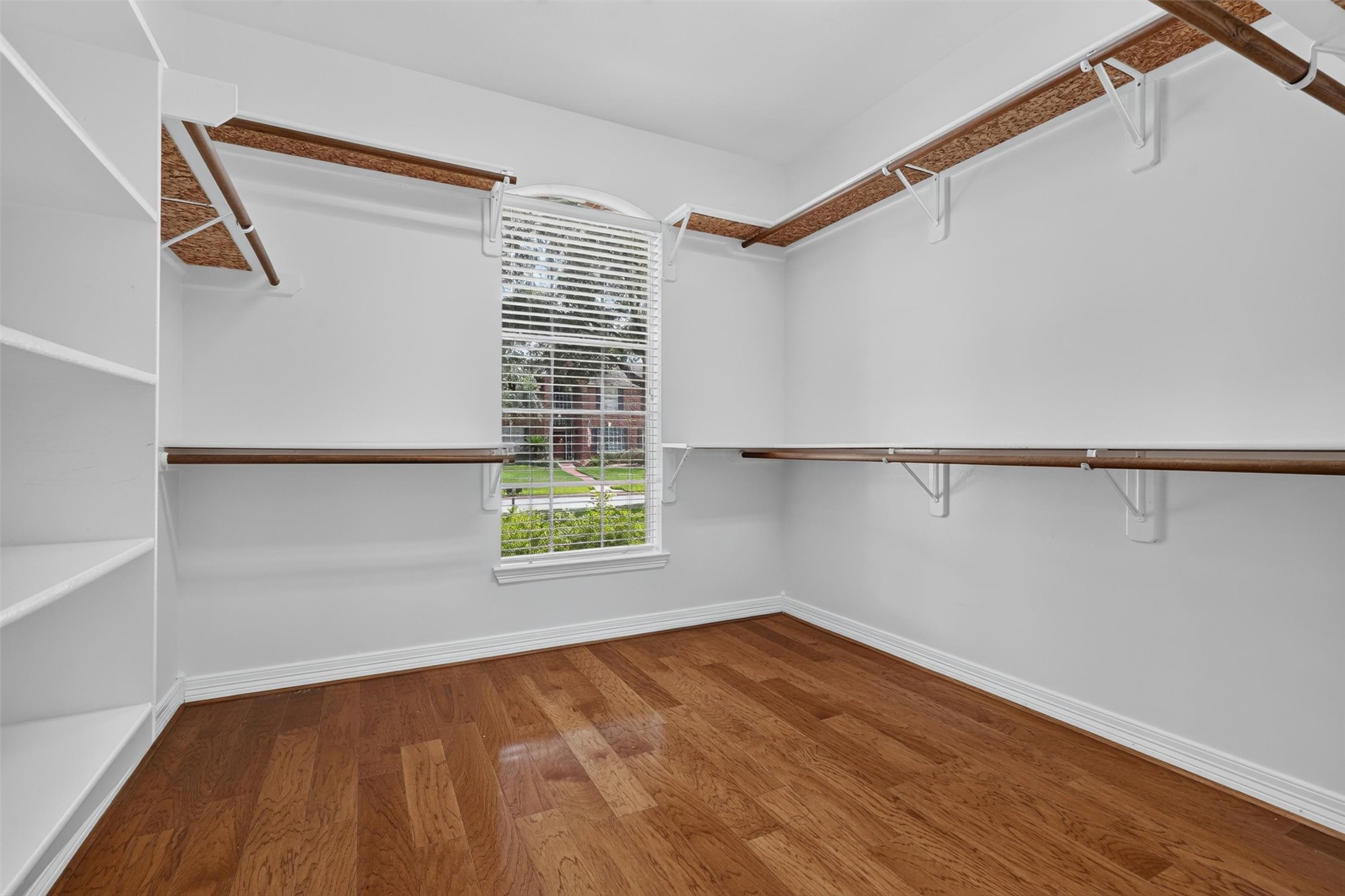 16210 Bontura Street Property Photo 37