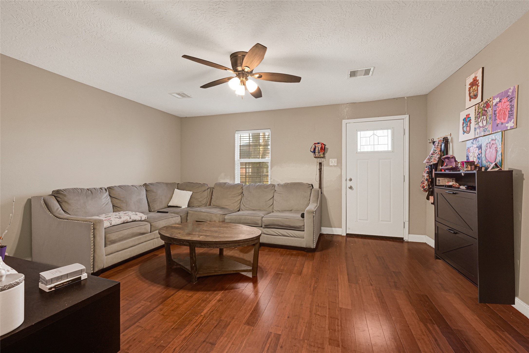 4529 Perry Street Property Photo 4