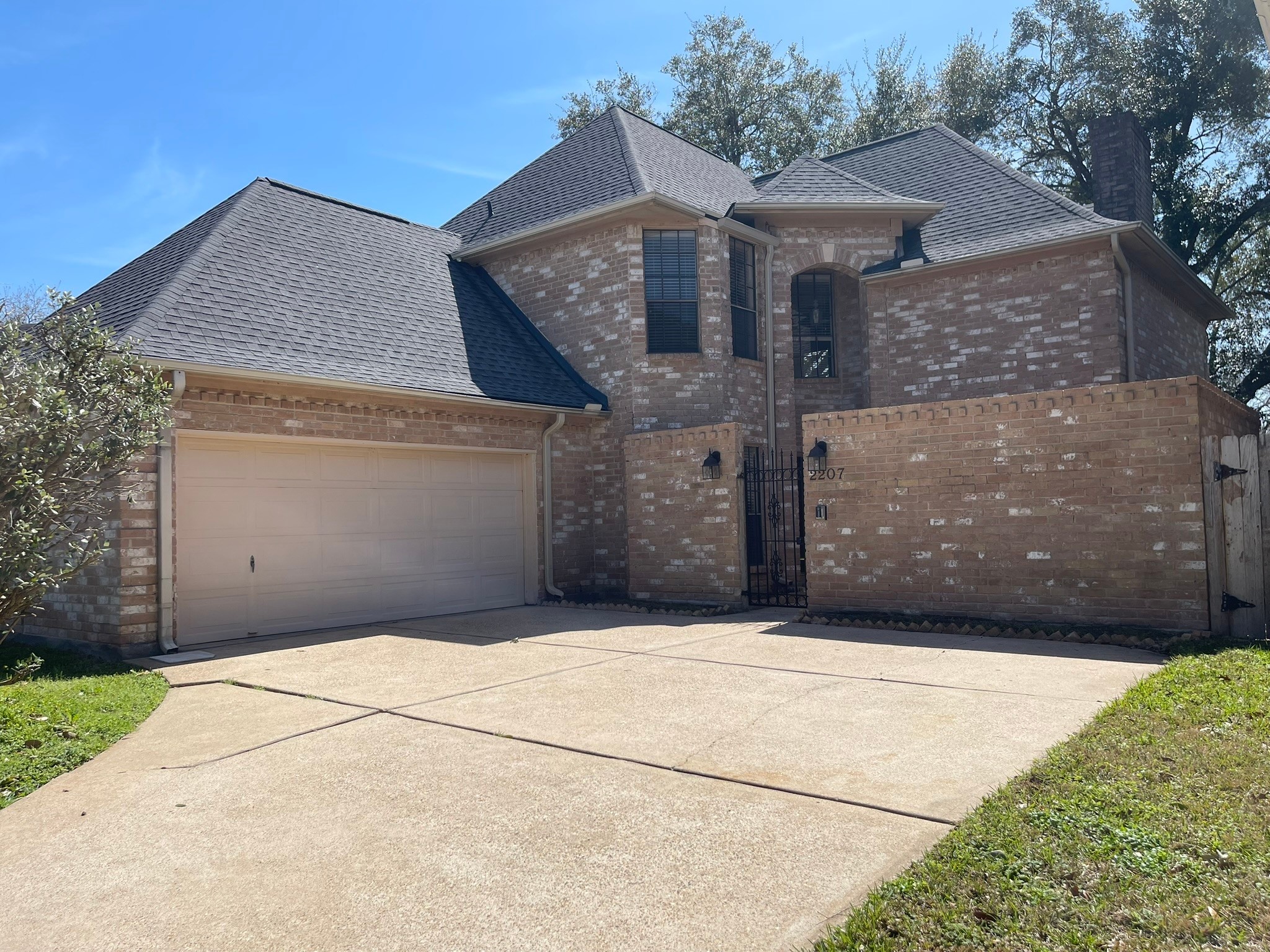 2207 Sand Court Property Photo
