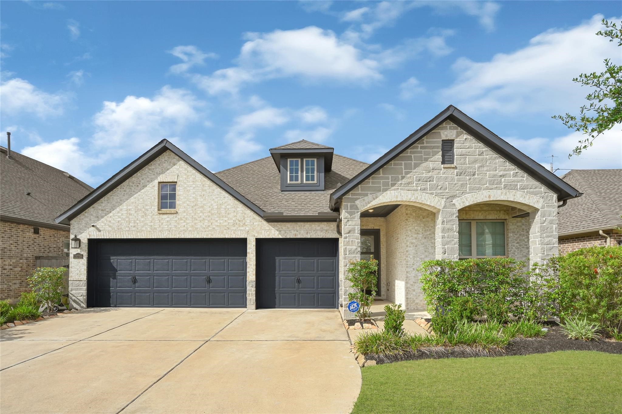 23759 Travers Hill Road Property Photo 3