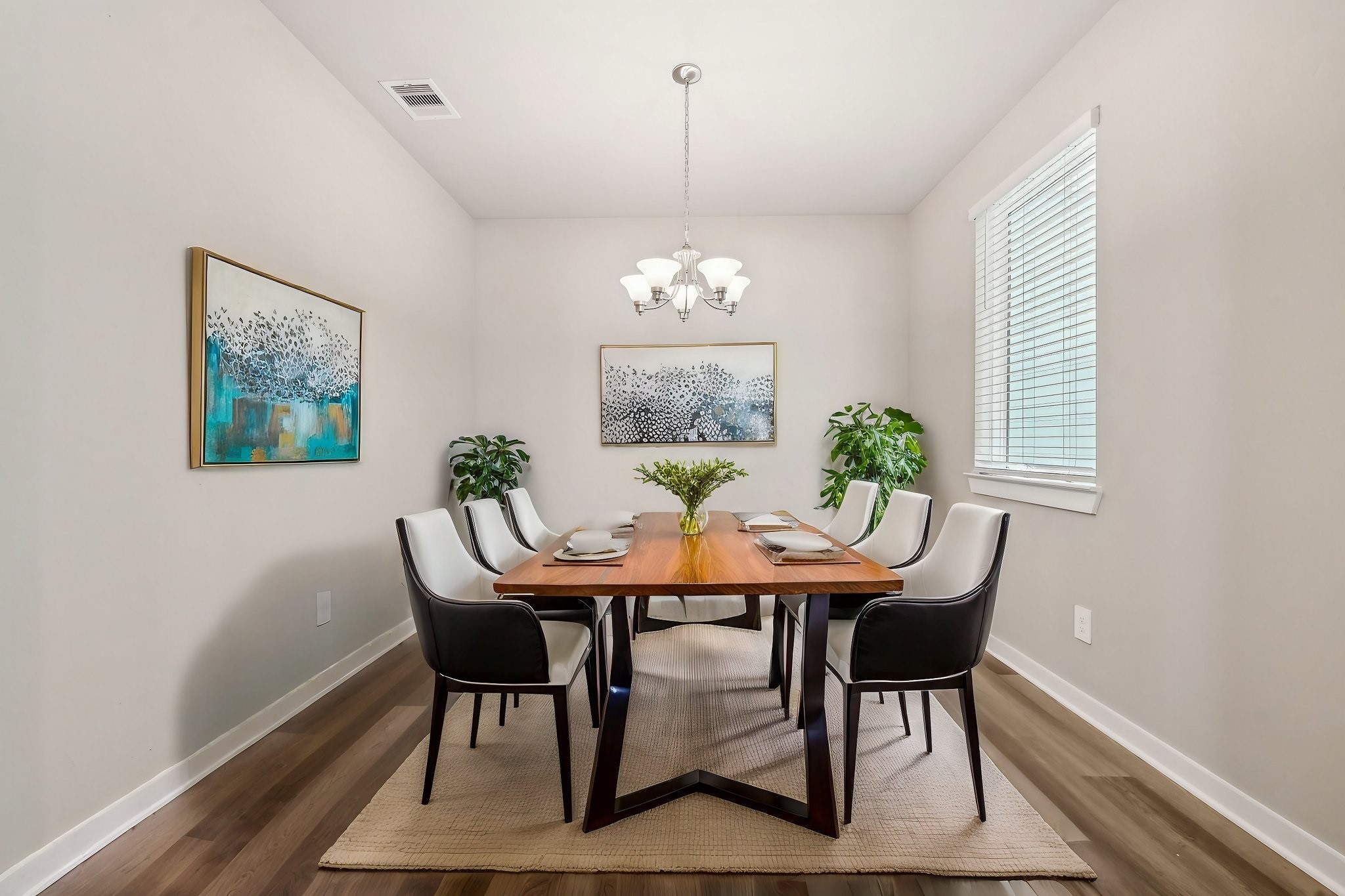 579 Avisa Drive Property Photo 16