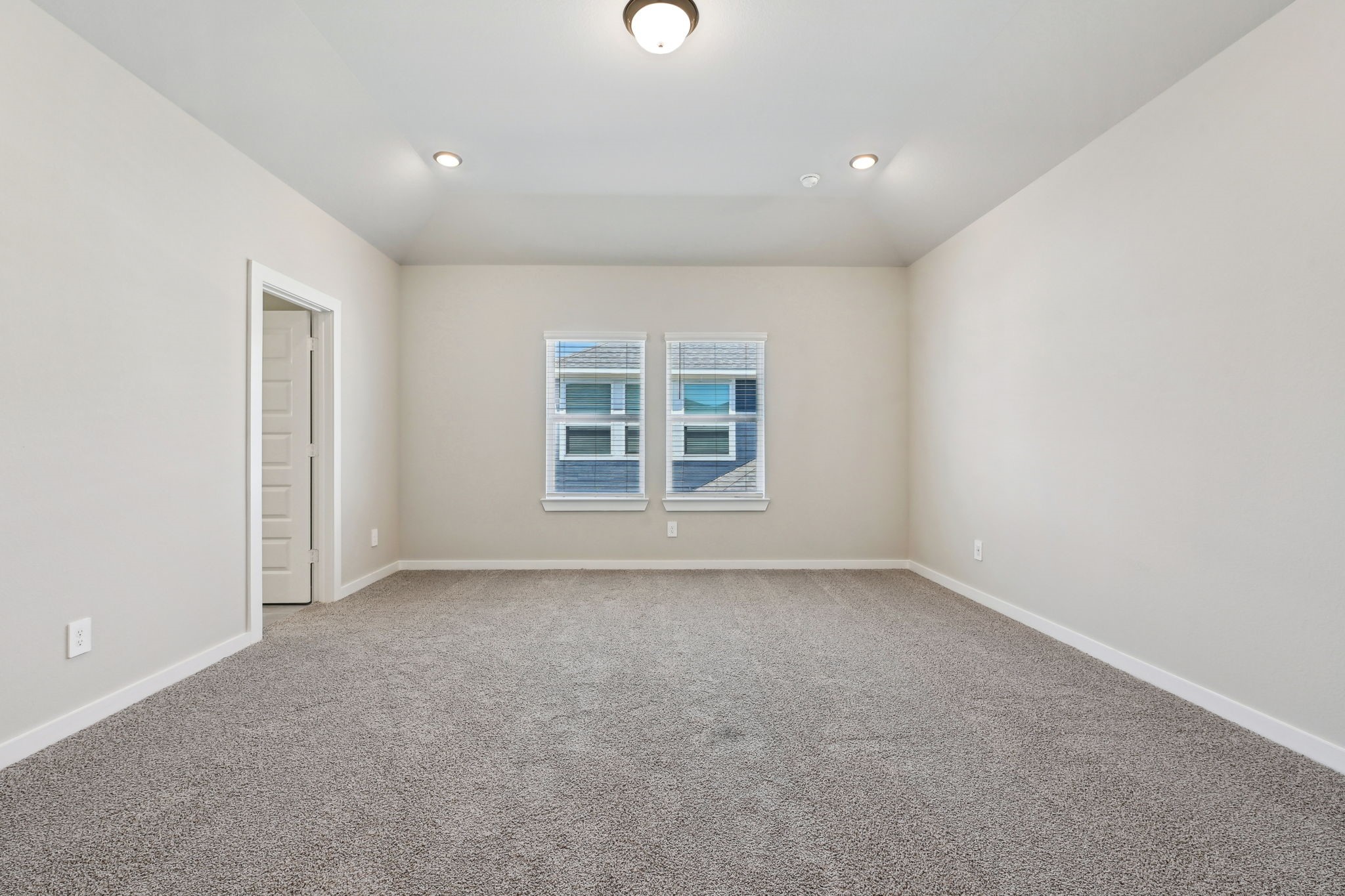 579 Avisa Drive Property Photo 20