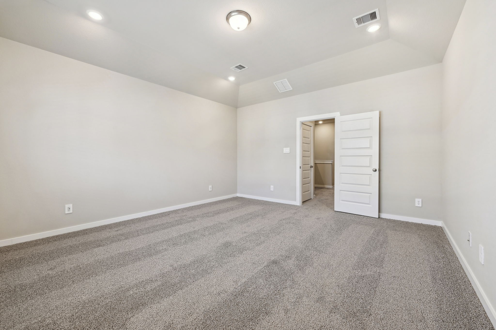579 Avisa Drive Property Photo 22
