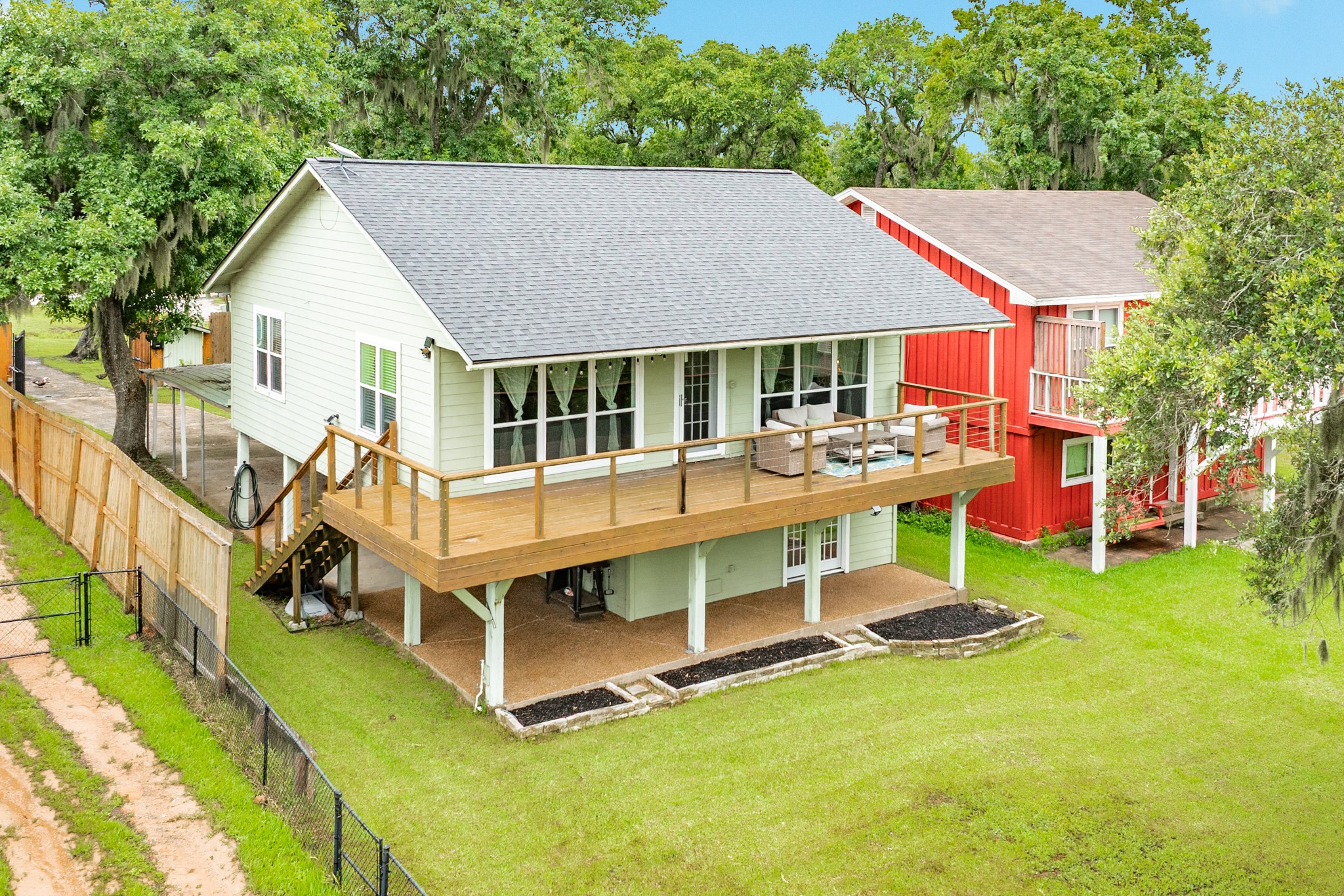 6840 County Road 659 Property Photo 1
