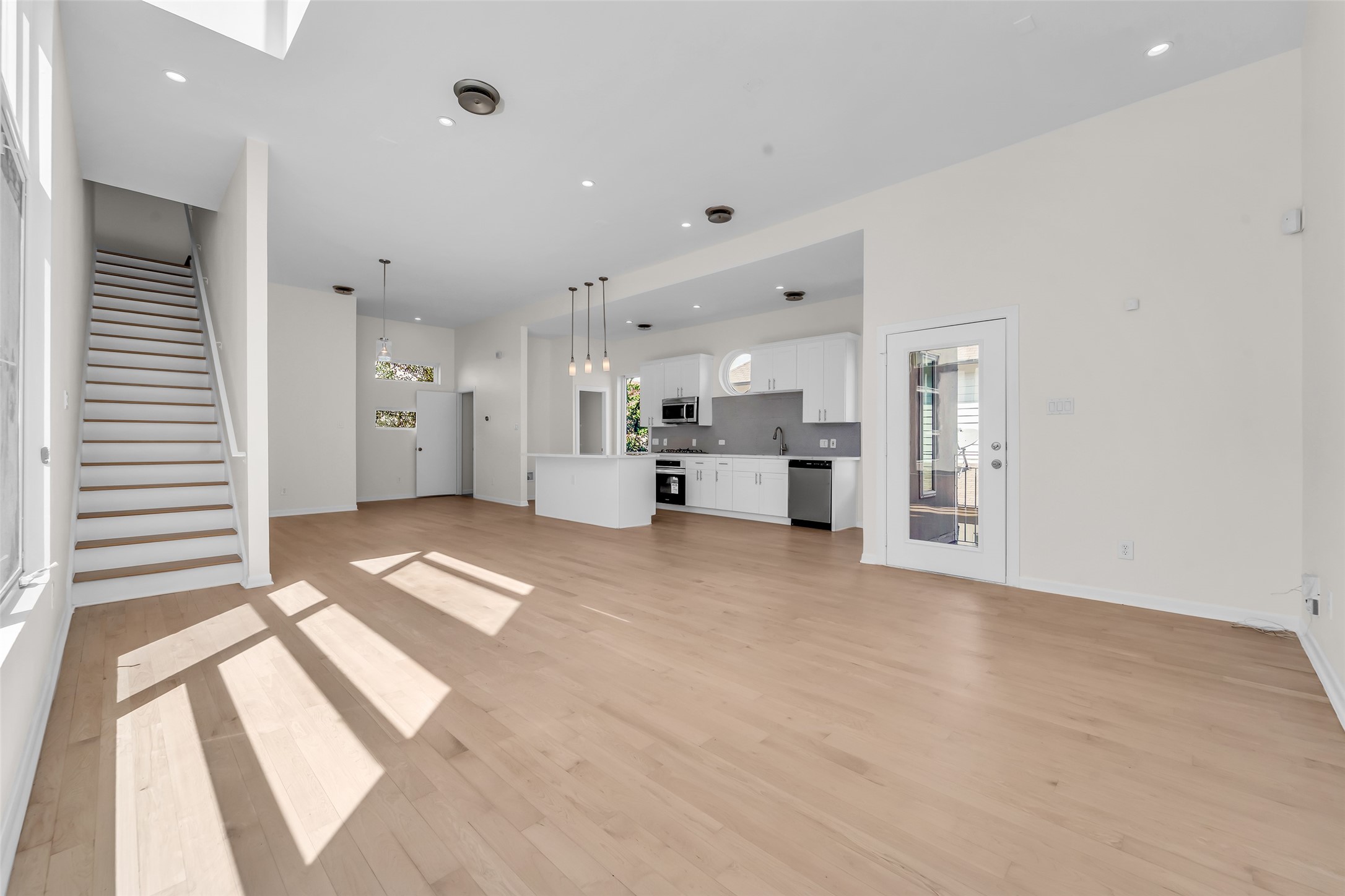 5632 Kiam Street C Property Photo 9