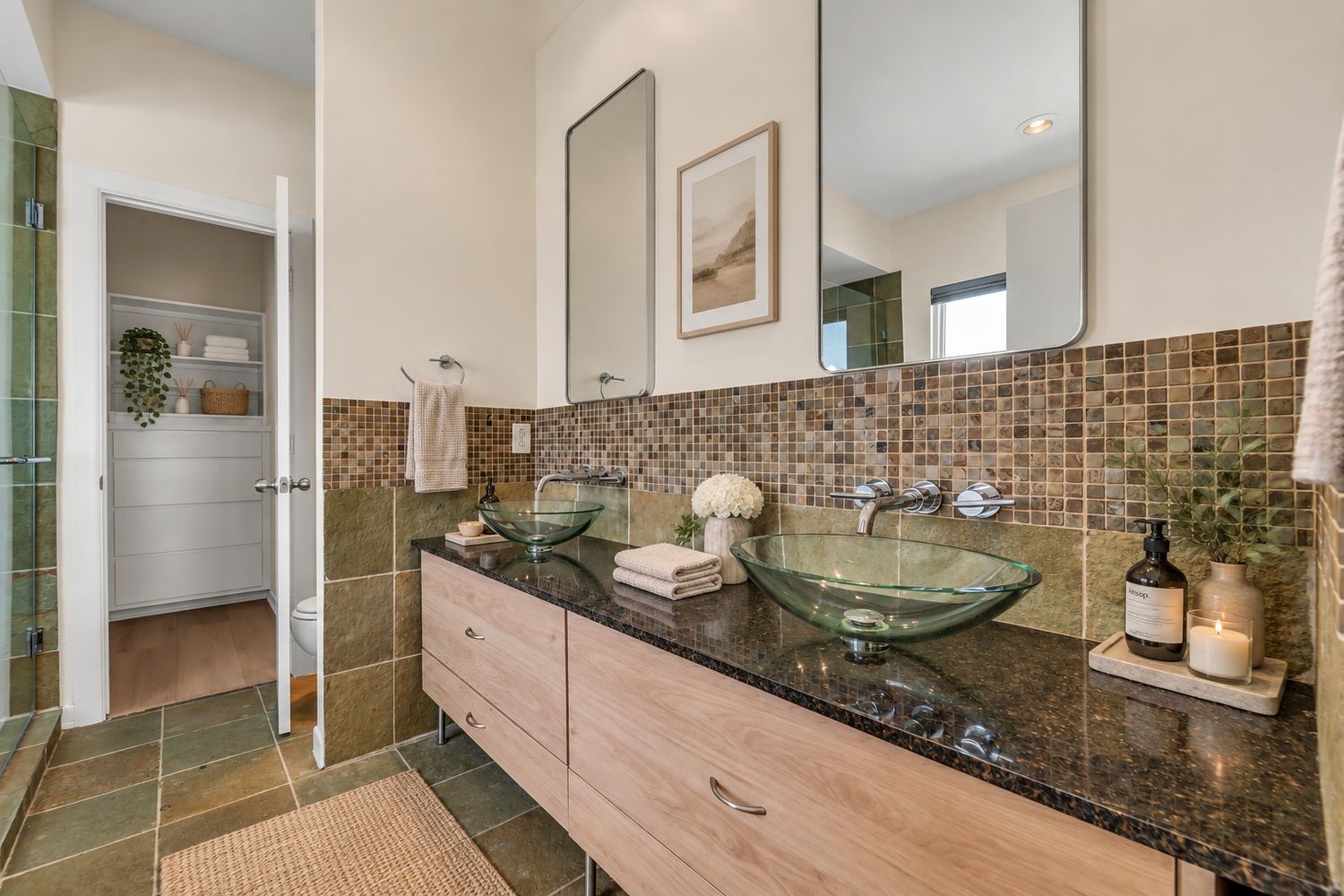 5632 Kiam Street C Property Photo 17