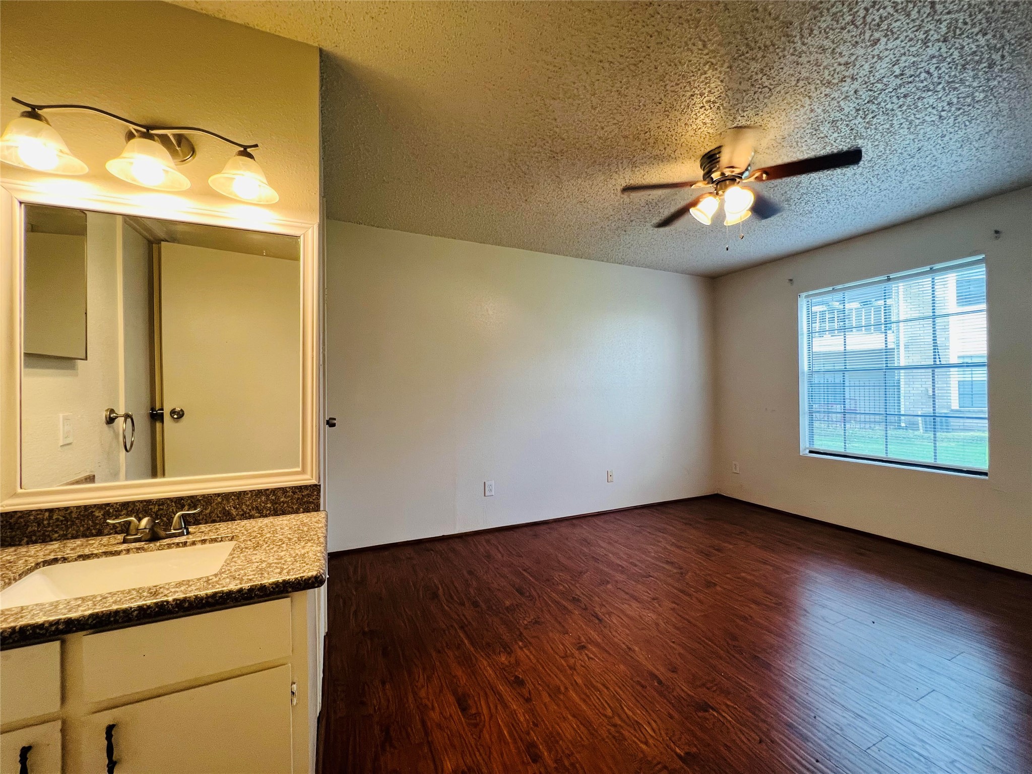 2750 Holly Hall Street 1211 Property Photo 9