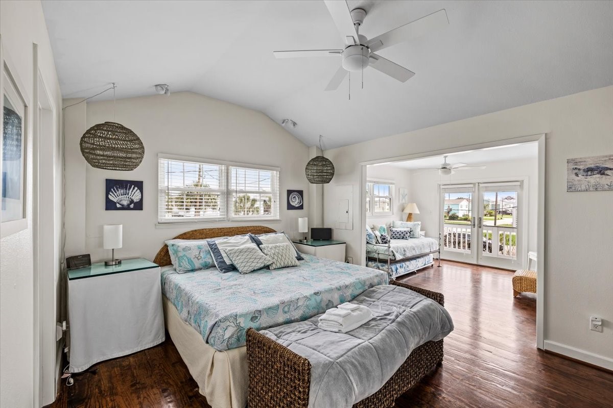 3718 Brewster Key Drive Property Photo 17