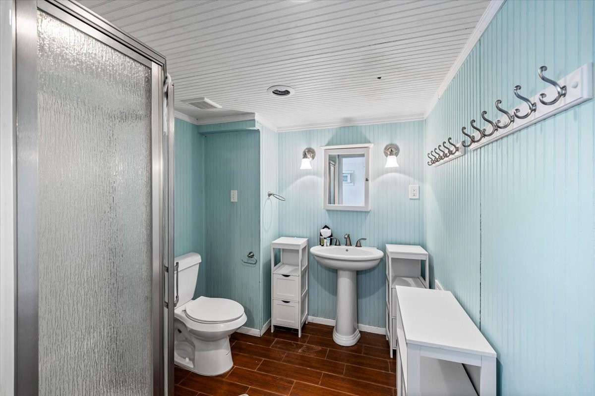 3718 Brewster Key Drive Property Photo 25