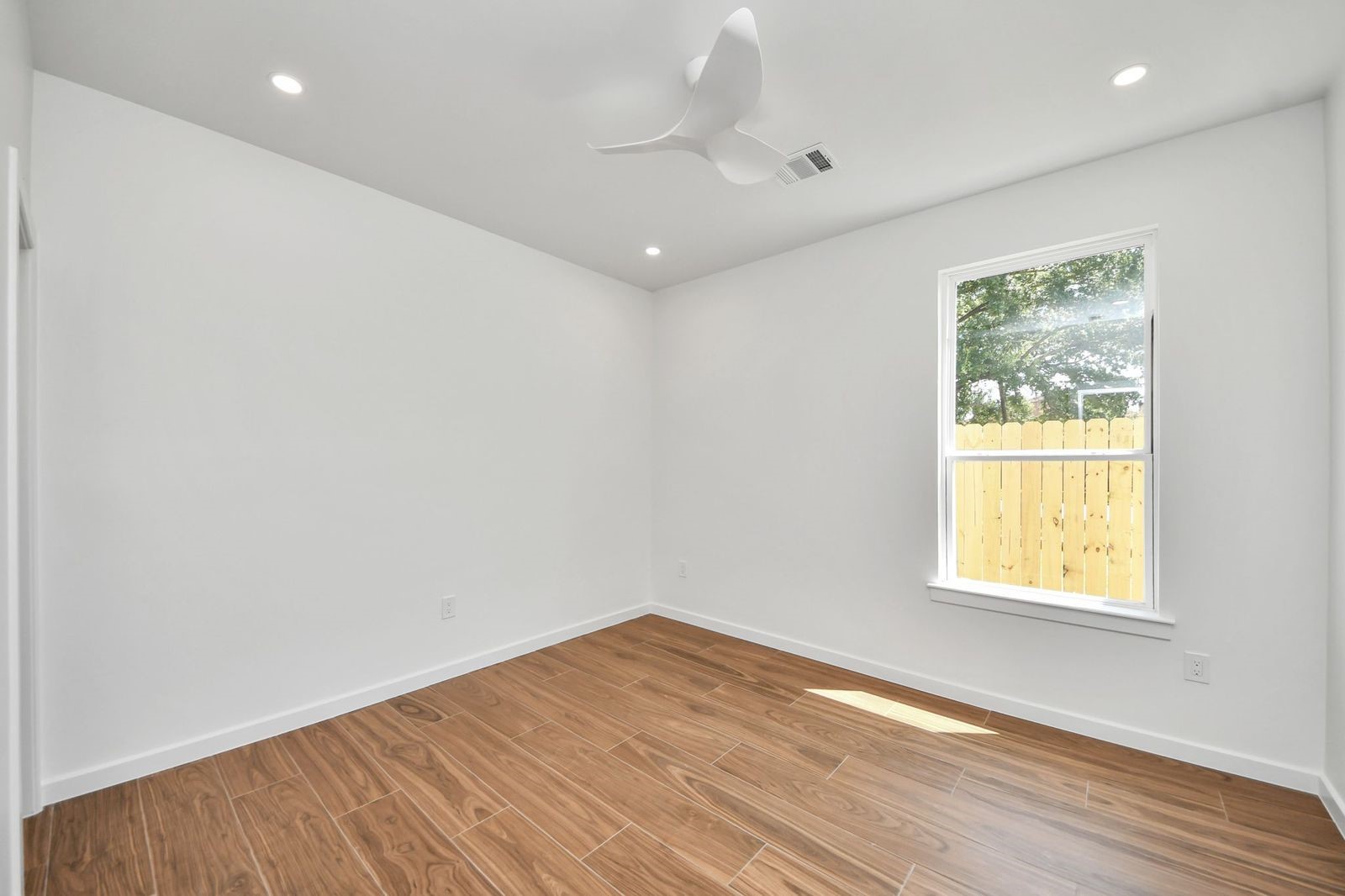 3909 Sumpter Property Photo 13
