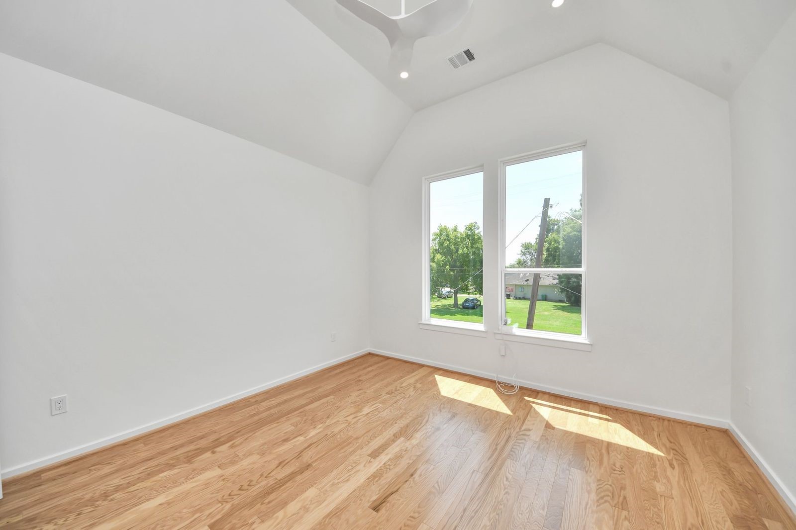 3909 Sumpter Property Photo 15
