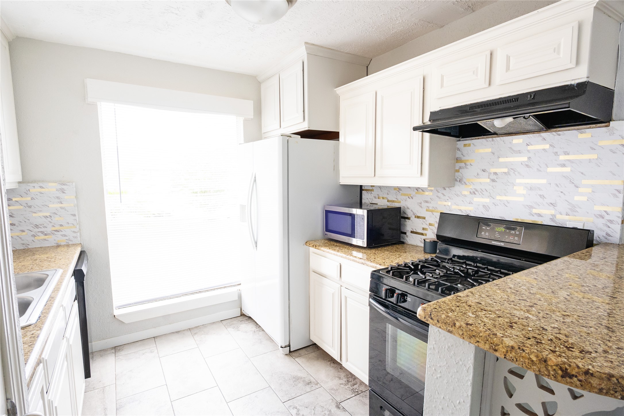 2022 Crosscoach Lane Property Photo 8