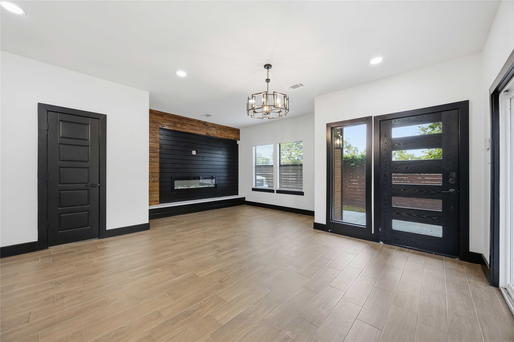 4929 Wilmington Street A-b Property Photo 4