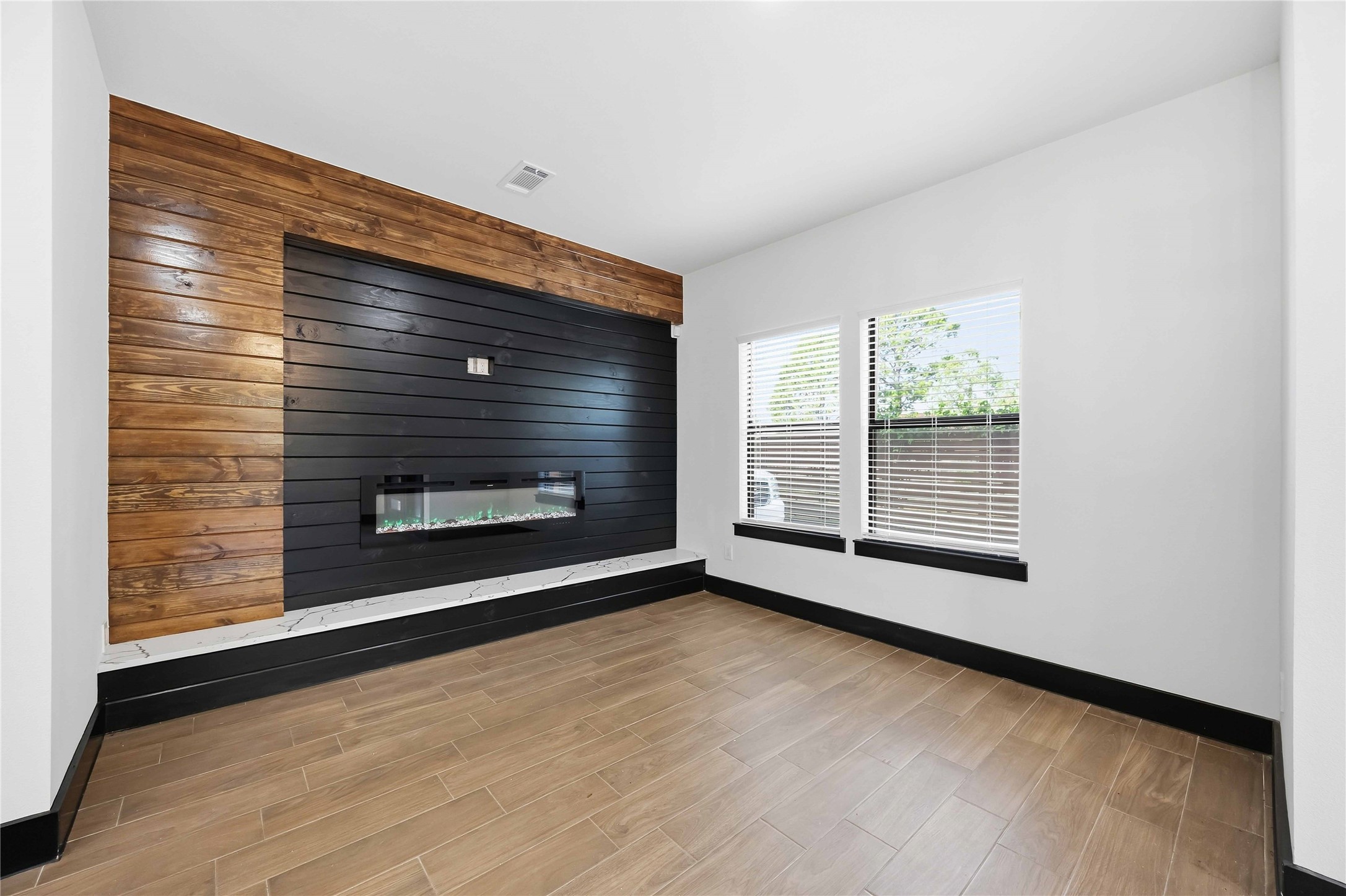 4929 Wilmington Street A-b Property Photo 6