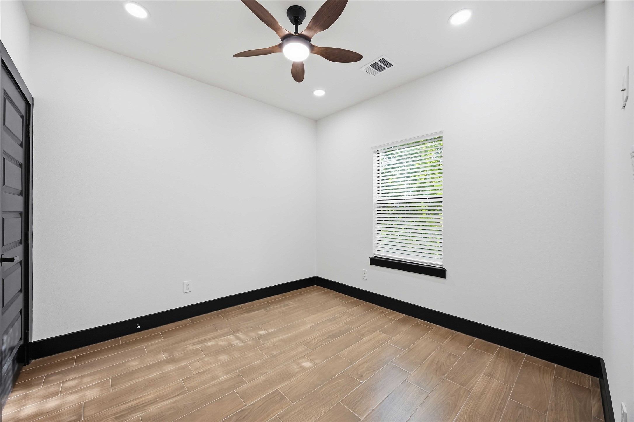 4929 Wilmington Street A-b Property Photo 15