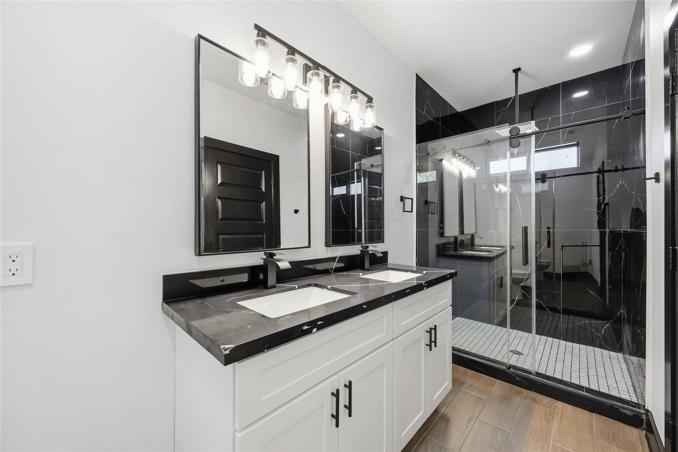 4929 Wilmington Street A-b Property Photo 23