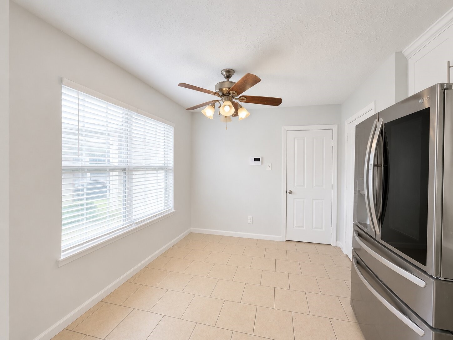 9734 Willmont Road Property Photo 4