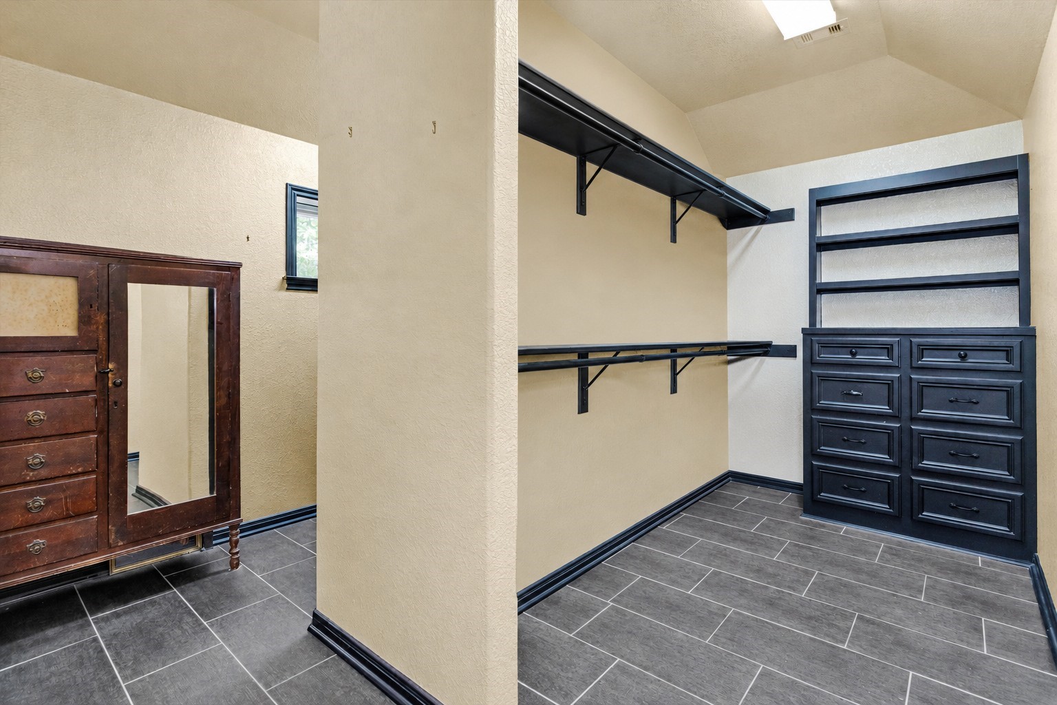 24111 Glen Loch Drive Property Photo 27