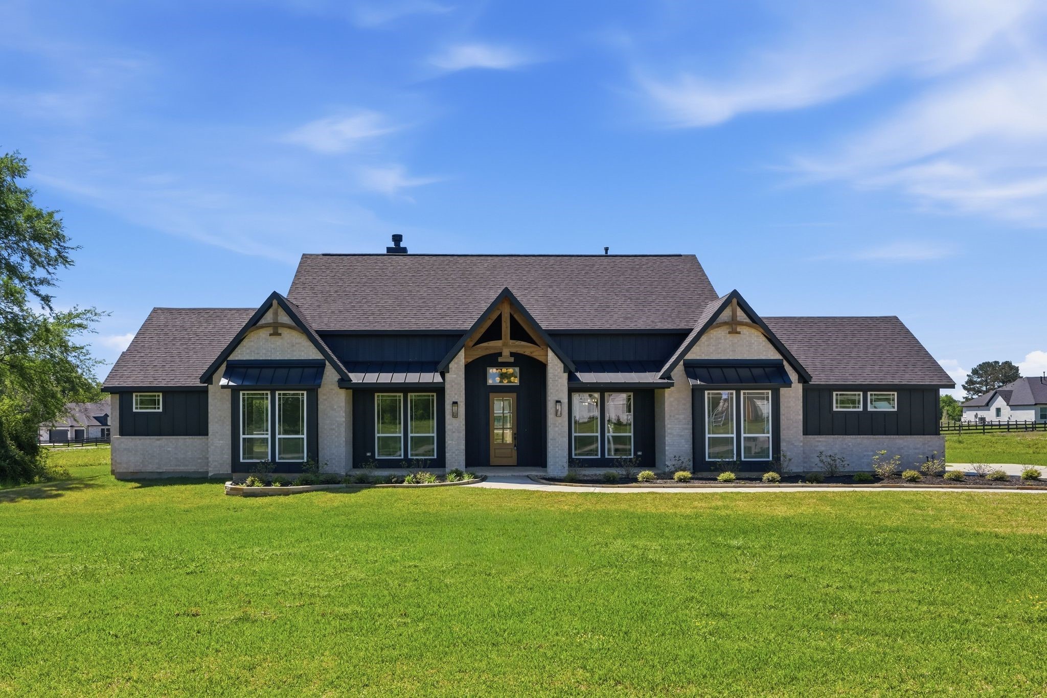 25231 Pleasant Retreat Court Property Photo 1