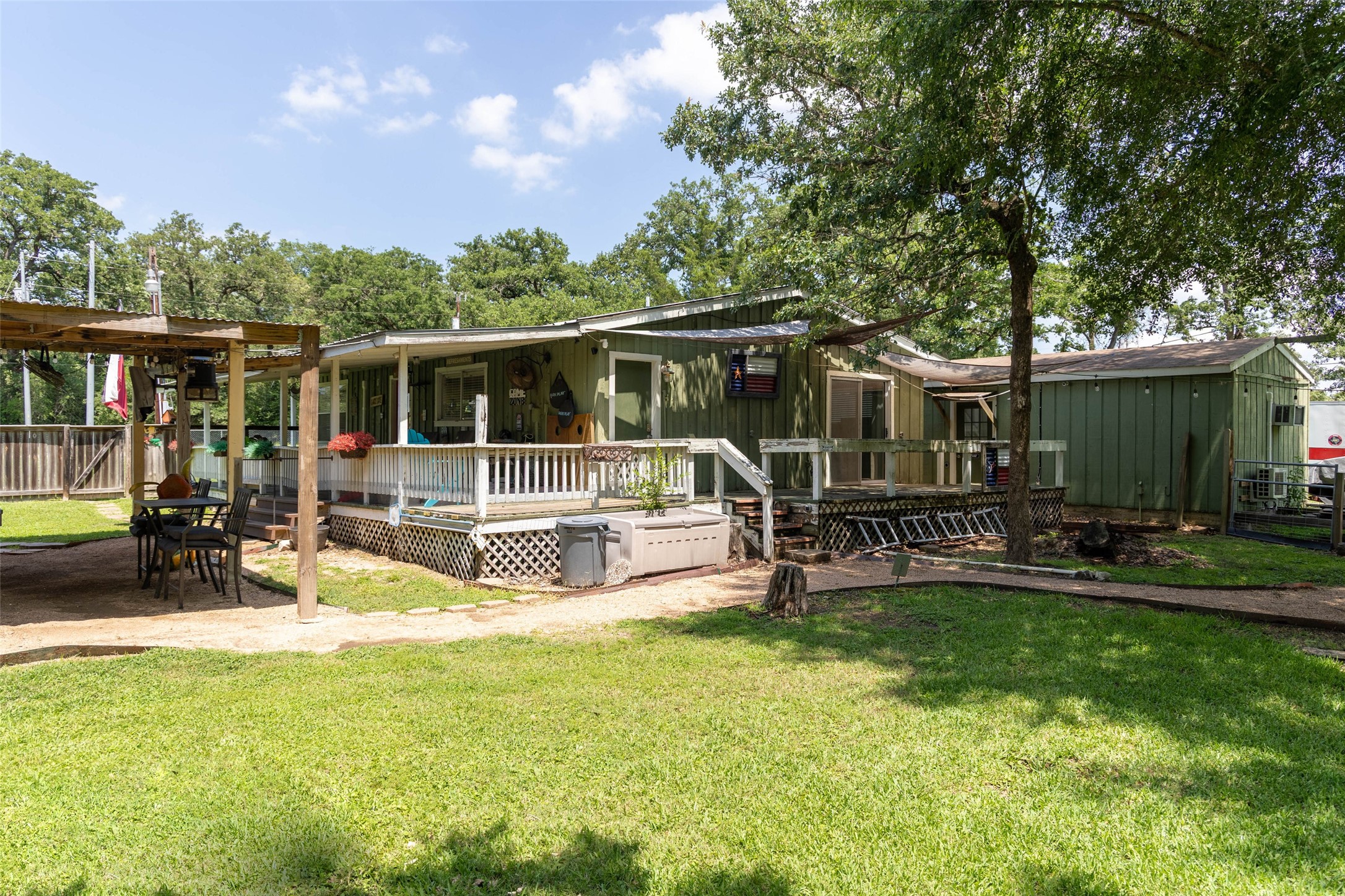 712 Birch Hollow Drive Property Photo 35