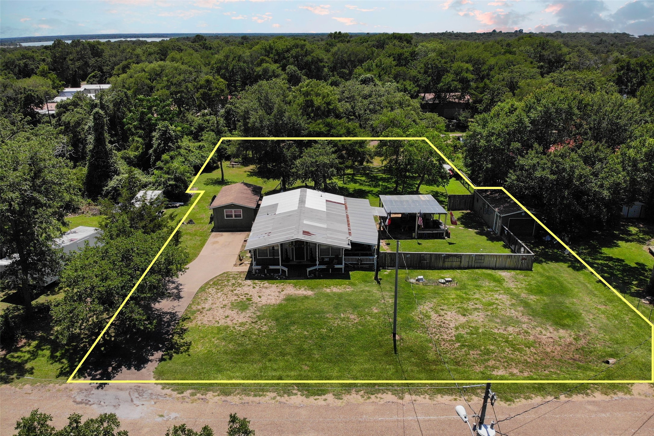 712 Birch Hollow Drive Property Photo 48