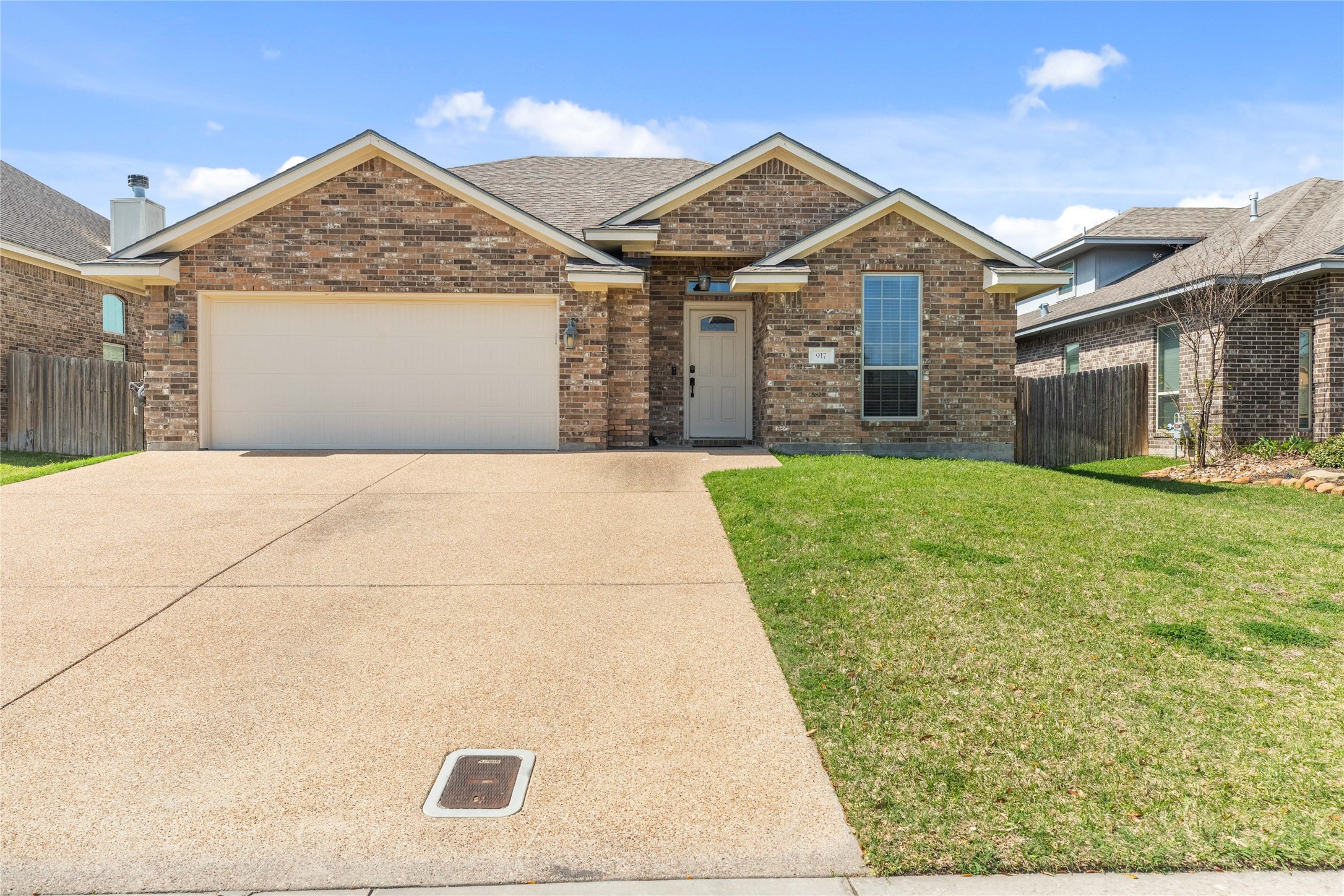 917 Emerald Dove Avenue Property Photo