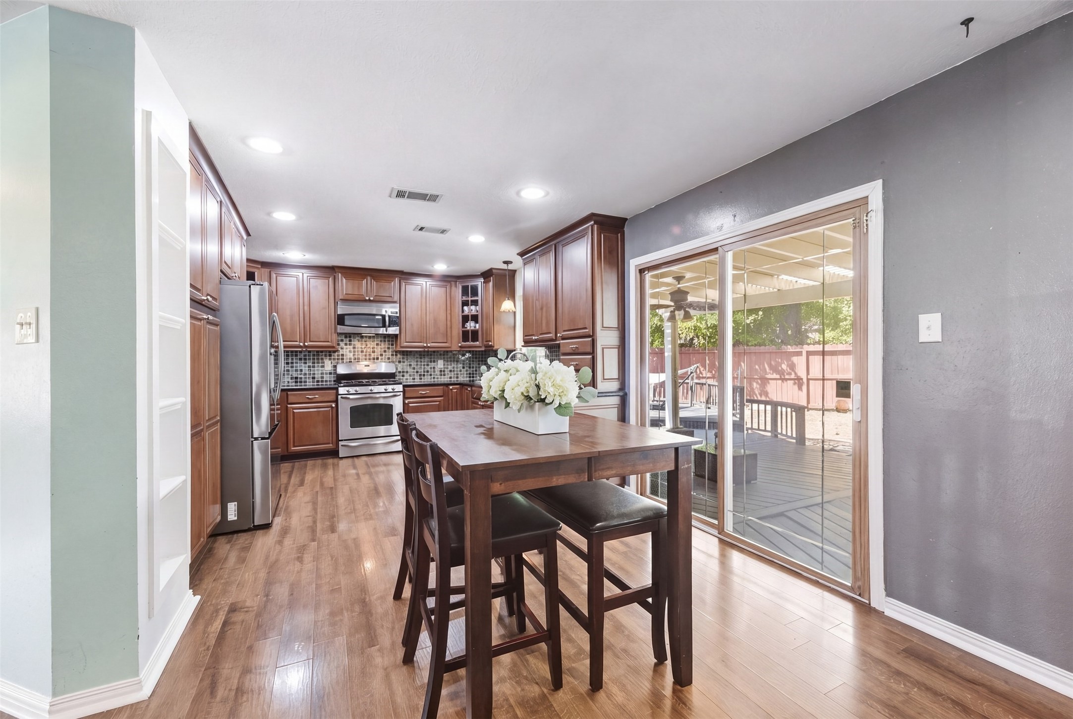 21690 Tan Oak Court Property Photo 13