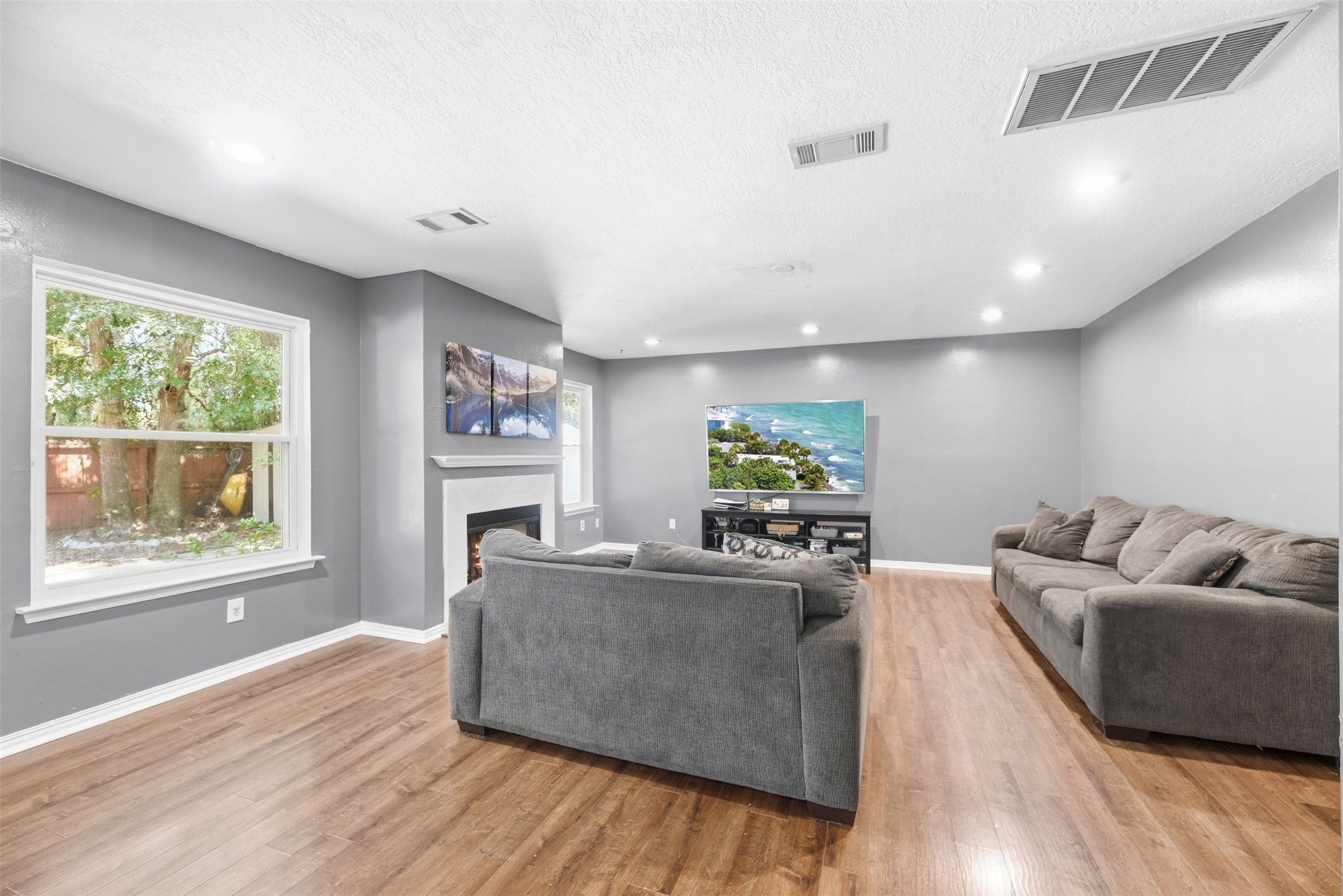 21690 Tan Oak Court Property Photo 16
