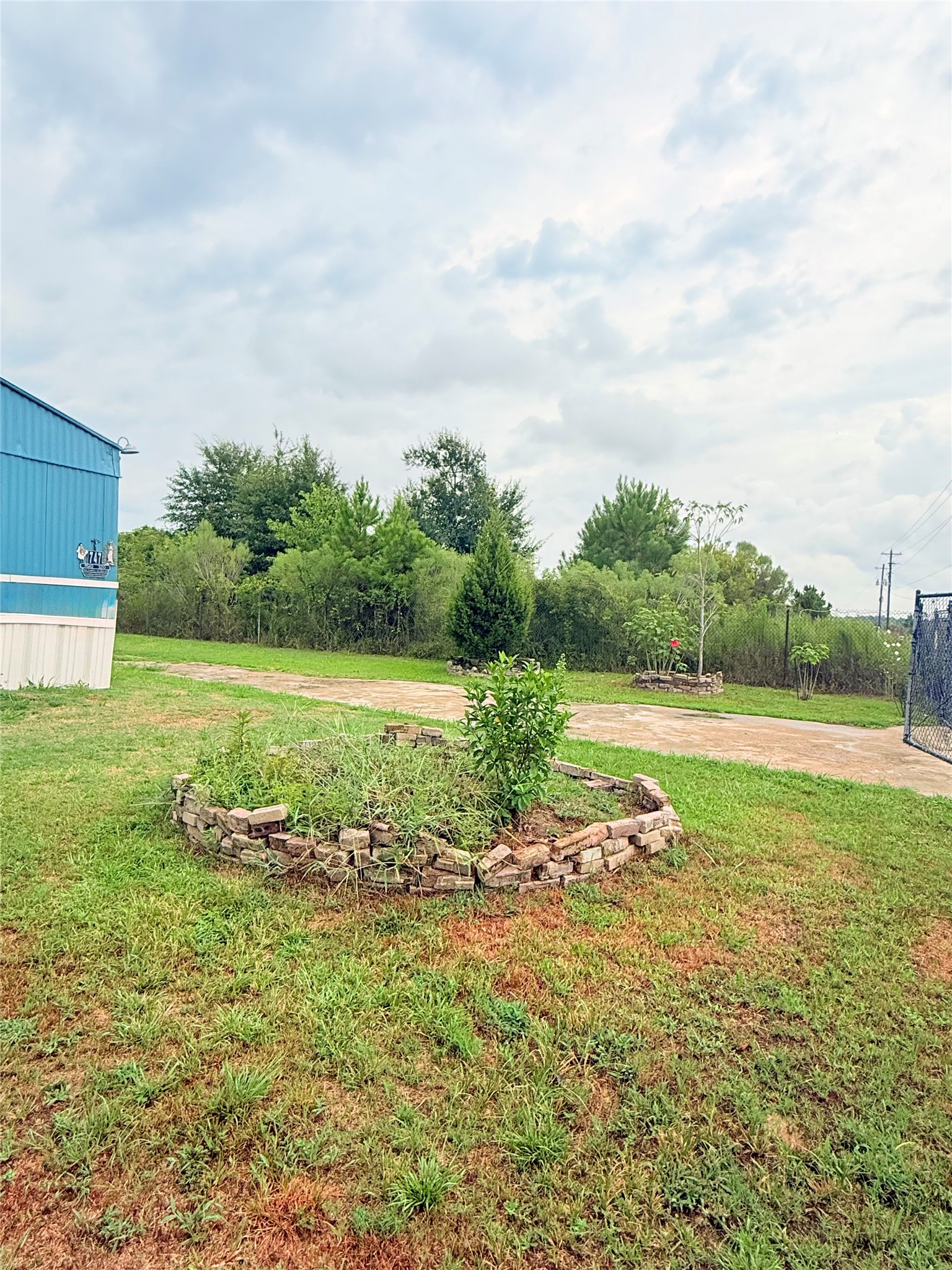 747 Road 5210 Property Photo 4