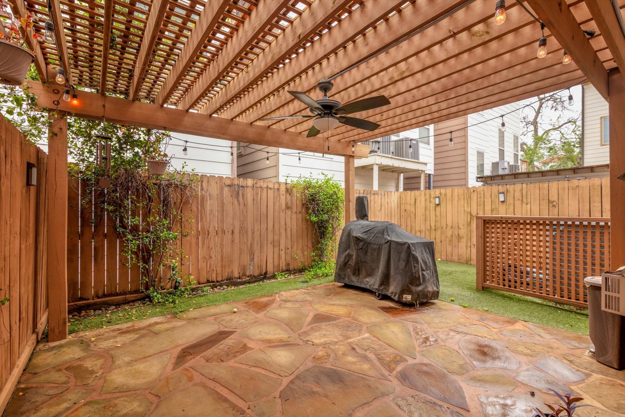 1524 Birdsall Street Property Photo 43