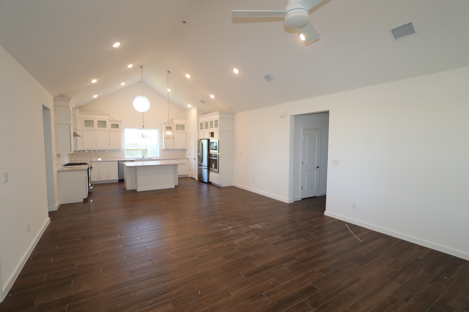 2527 Good Morrow Drive Property Photo 6