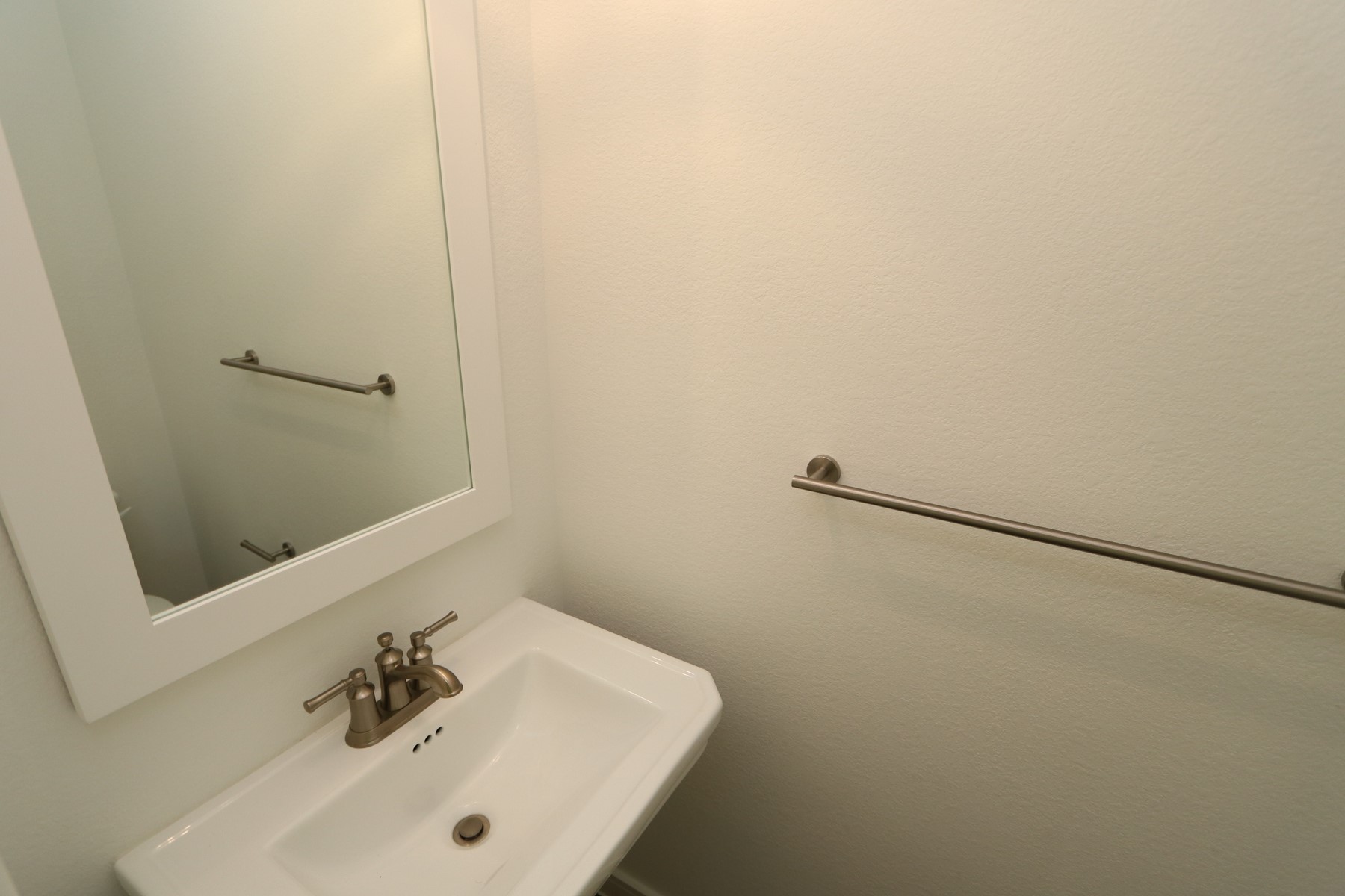 2527 Good Morrow Drive Property Photo 19