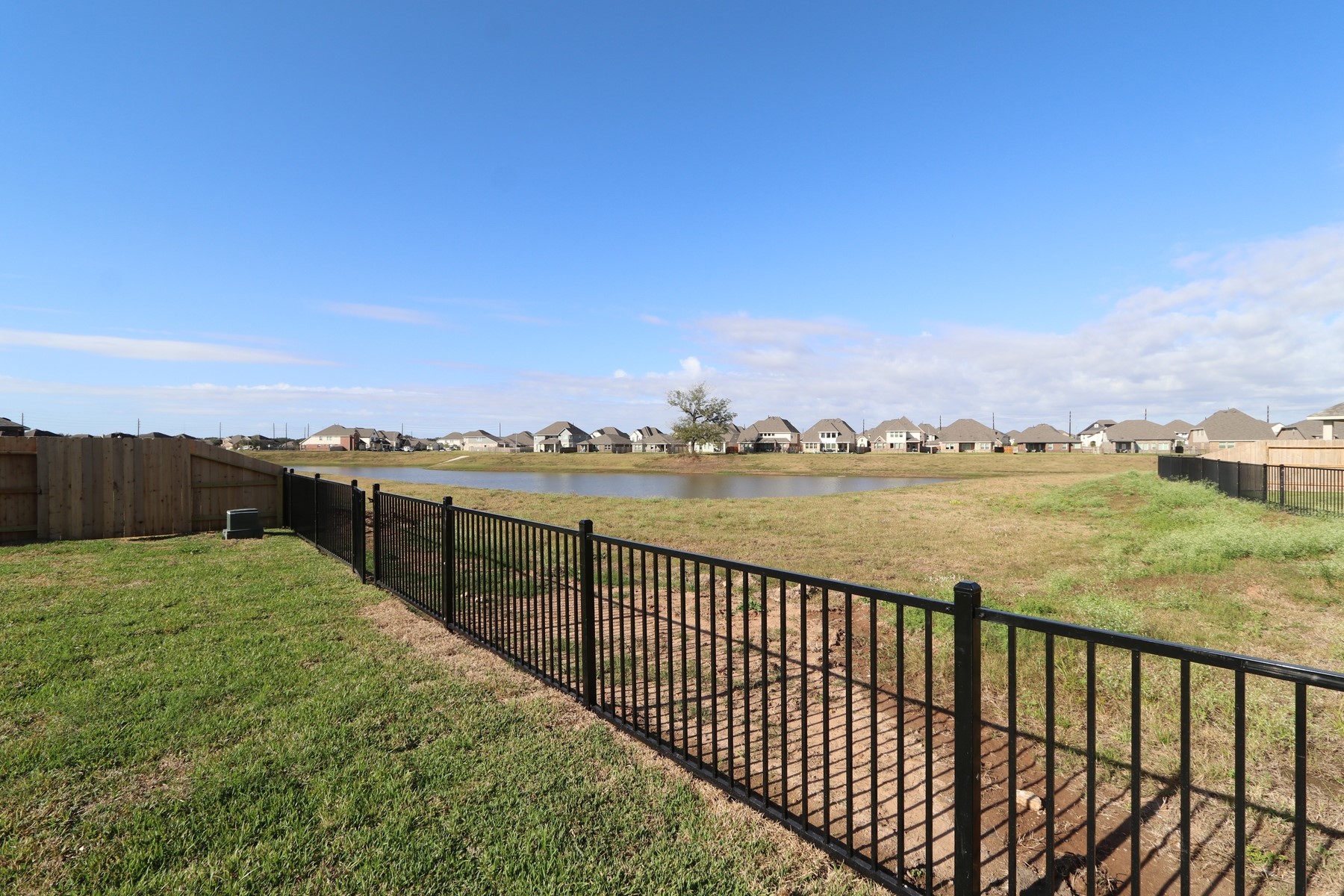 2527 Good Morrow Drive Property Photo 22