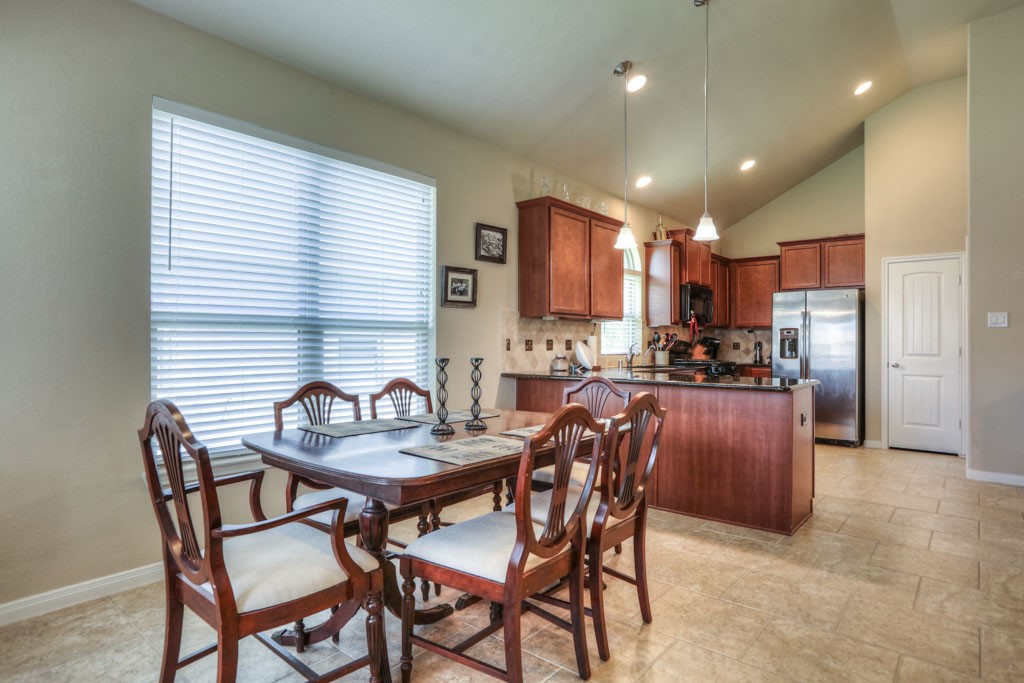 8706 Alicia Drive Property Photo 10