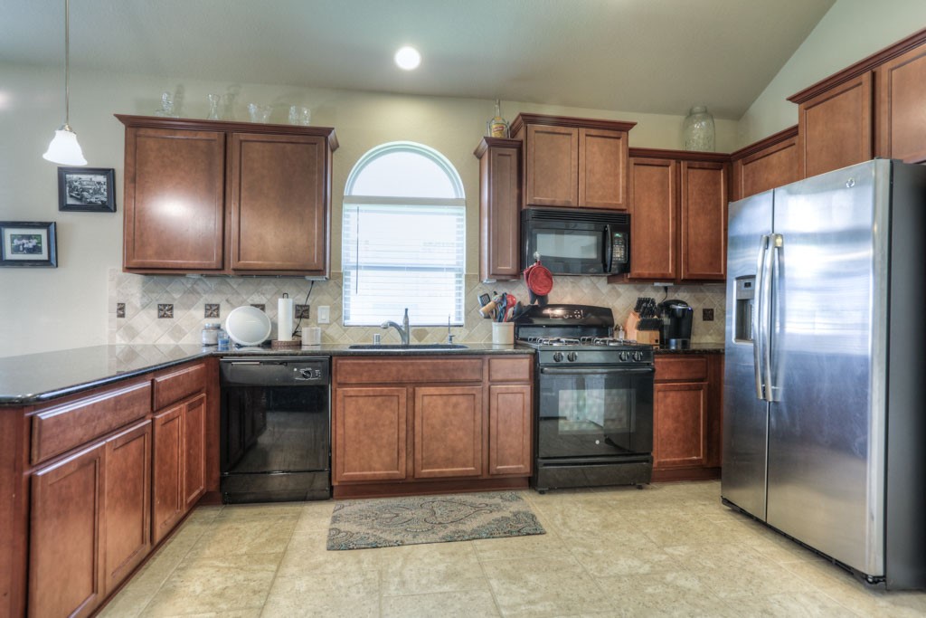 8706 Alicia Drive Property Photo 13