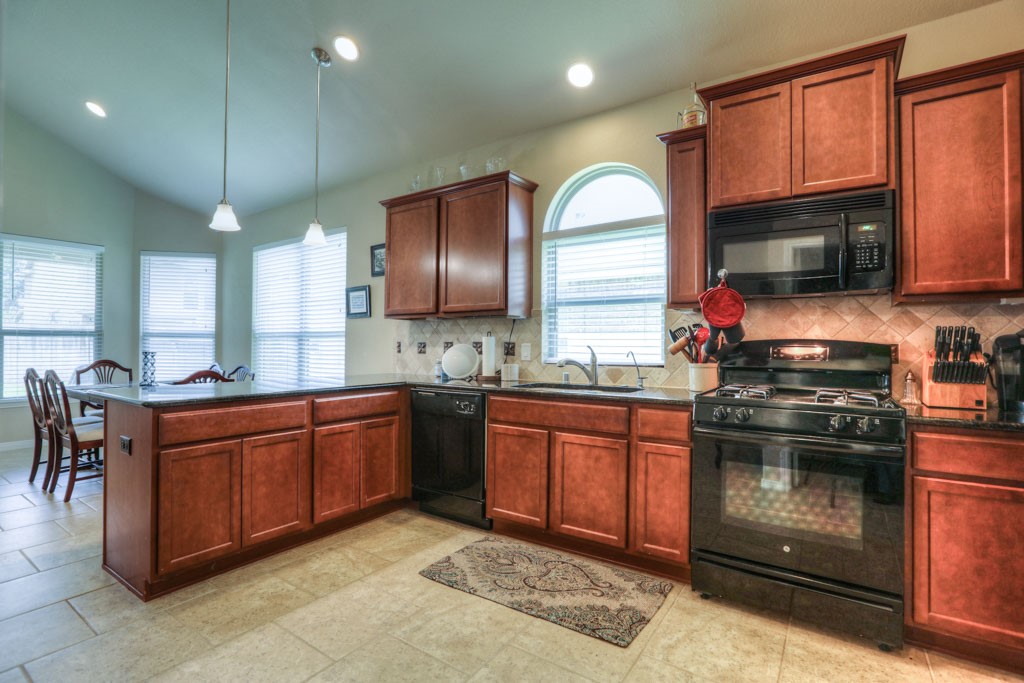 8706 Alicia Drive Property Photo 14