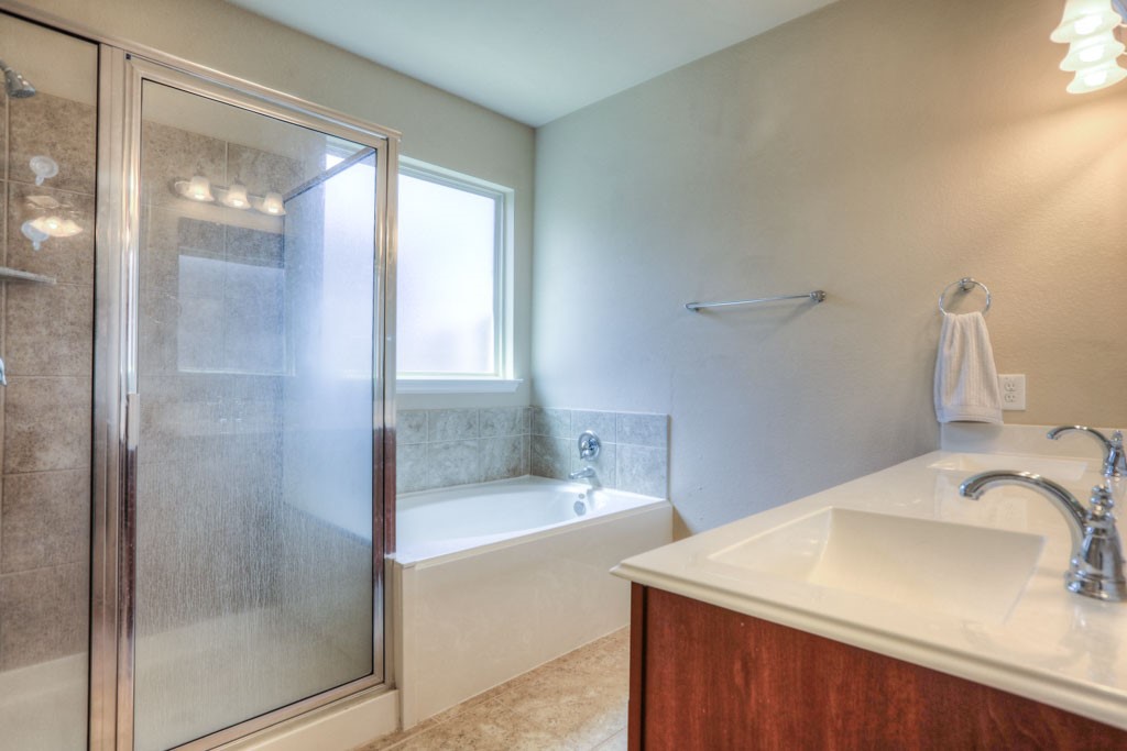 8706 Alicia Drive Property Photo 18