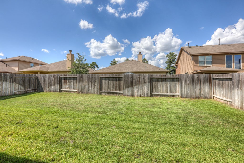 8706 Alicia Drive Property Photo 22