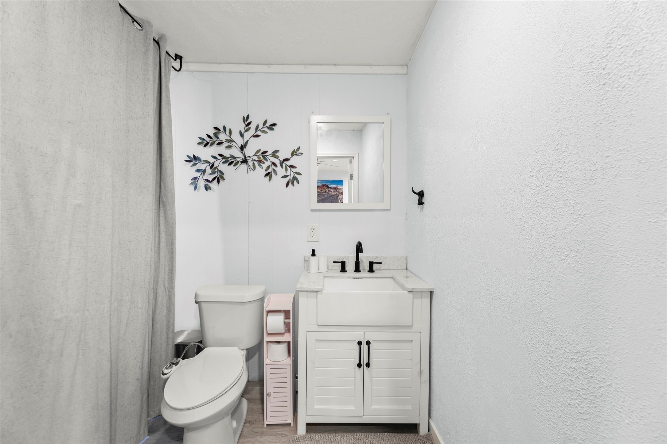 703 Pecan Valley Drive Property Photo 9