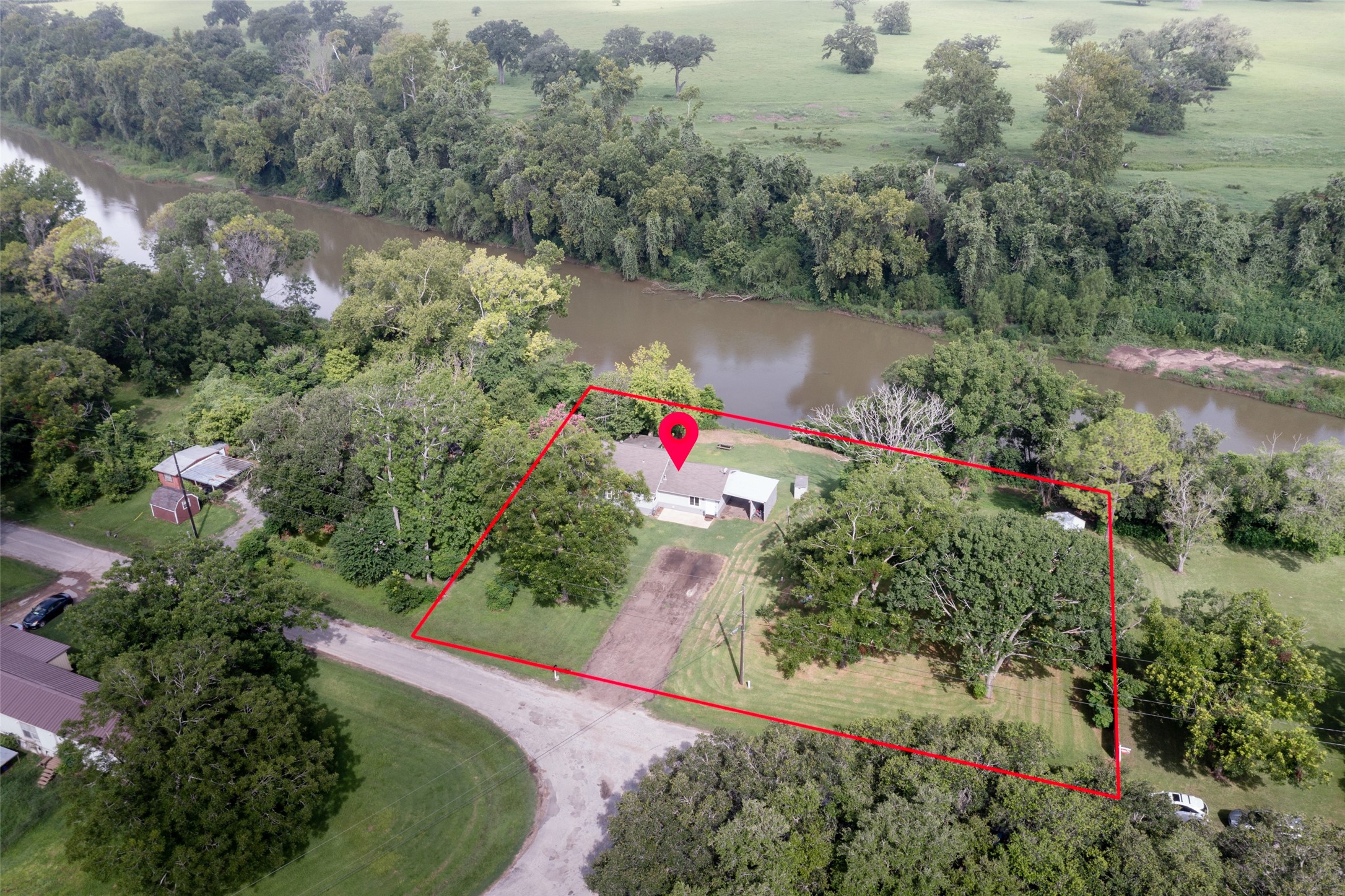 703 Pecan Valley Drive Property Photo 30