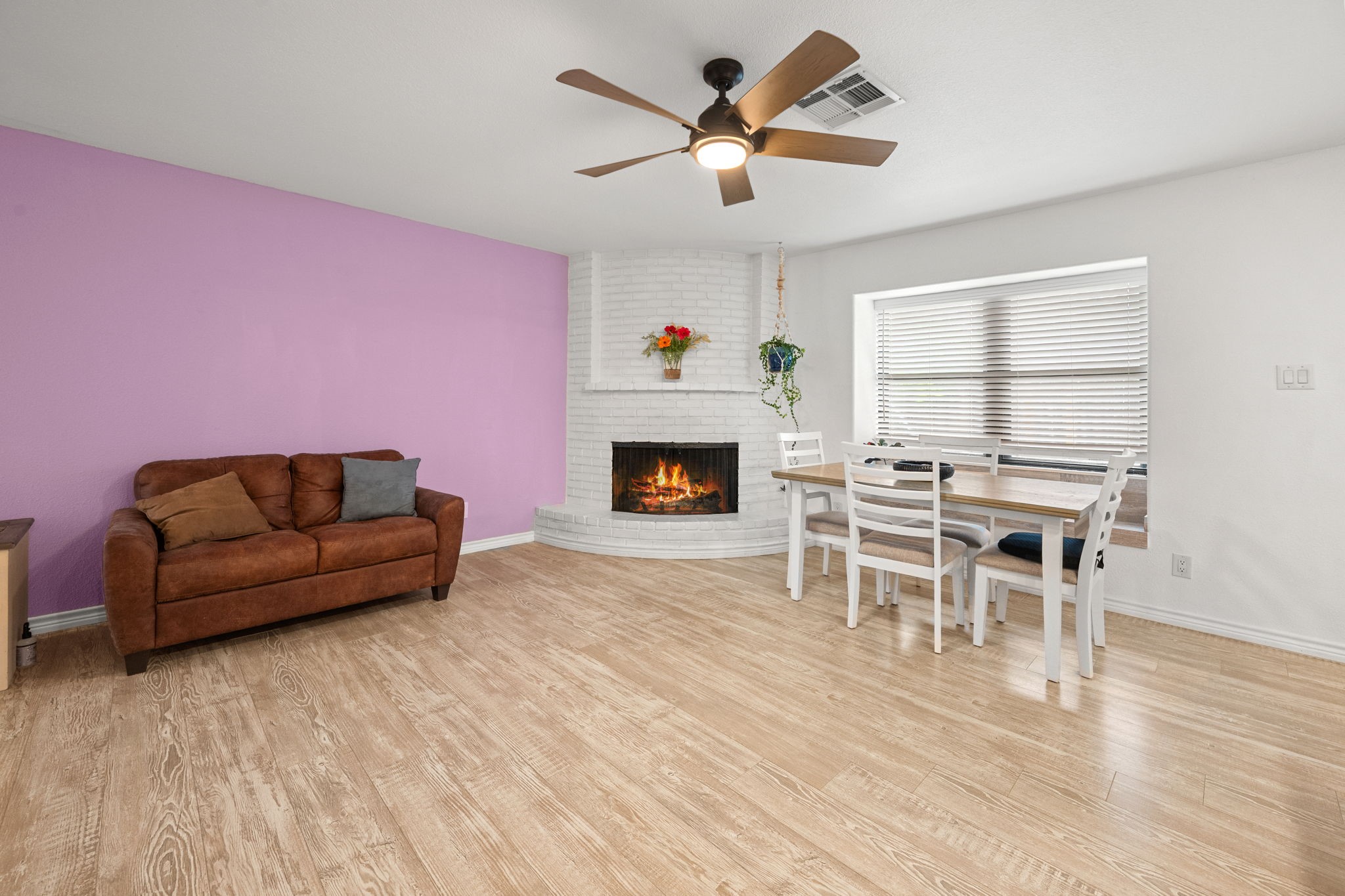 8215 Braes River Drive Property Photo 9